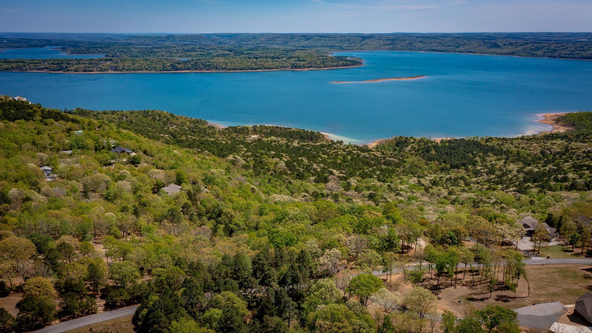 DIAMOND BLUFF ESTATES EAST - Residential