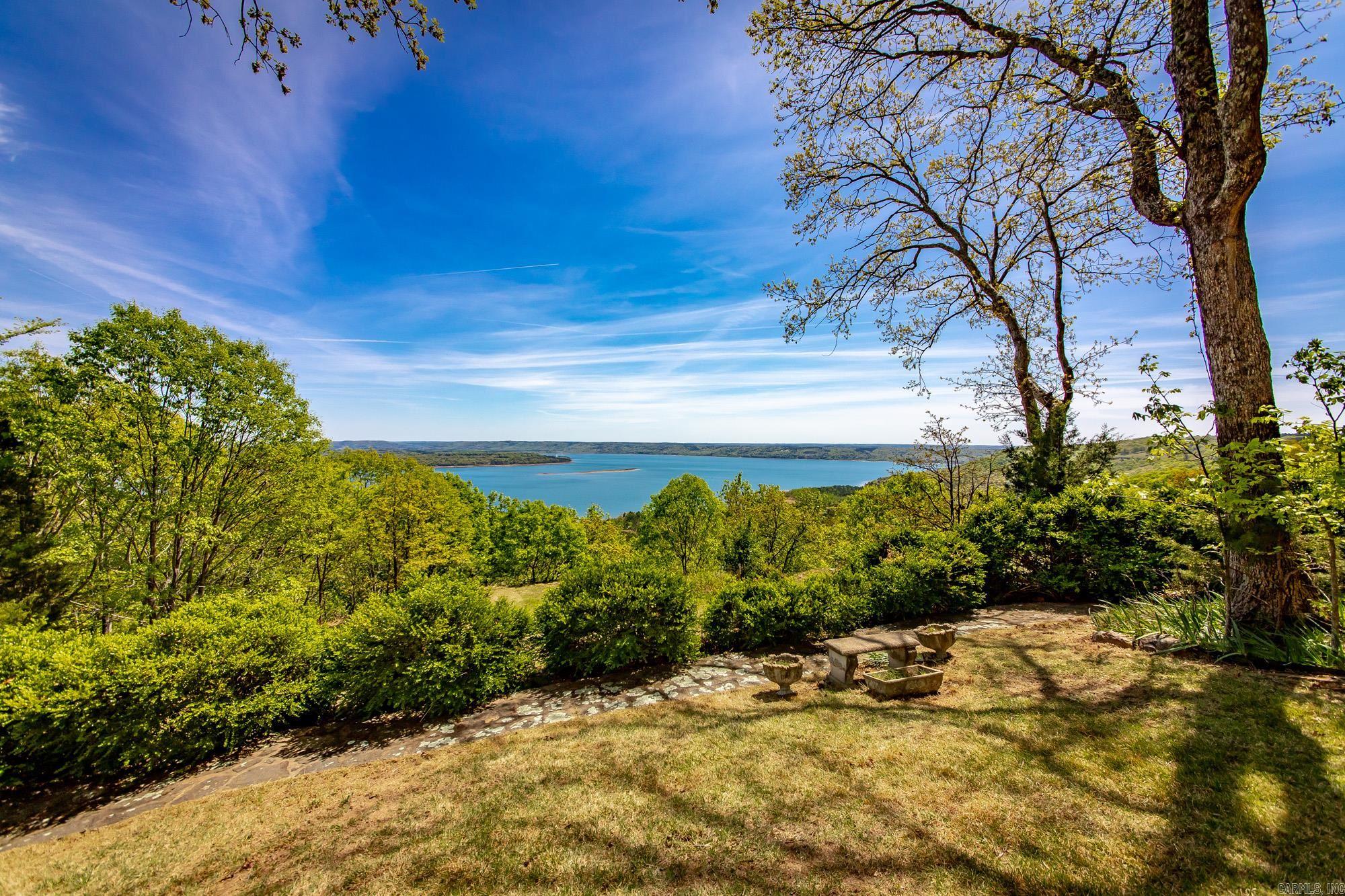 DIAMOND BLUFF ESTATES EAST - Residential