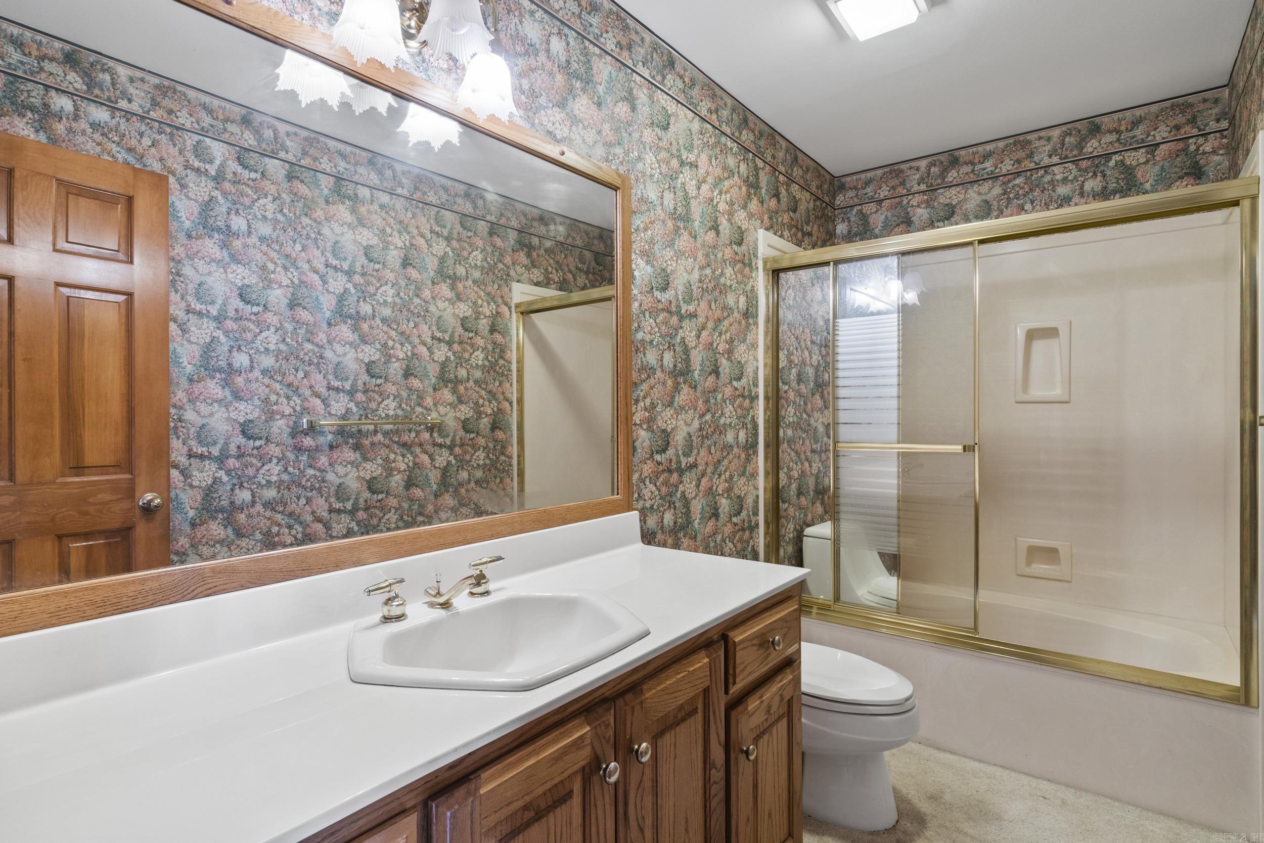 DIAMOND BLUFF ESTATES EAST - Residential