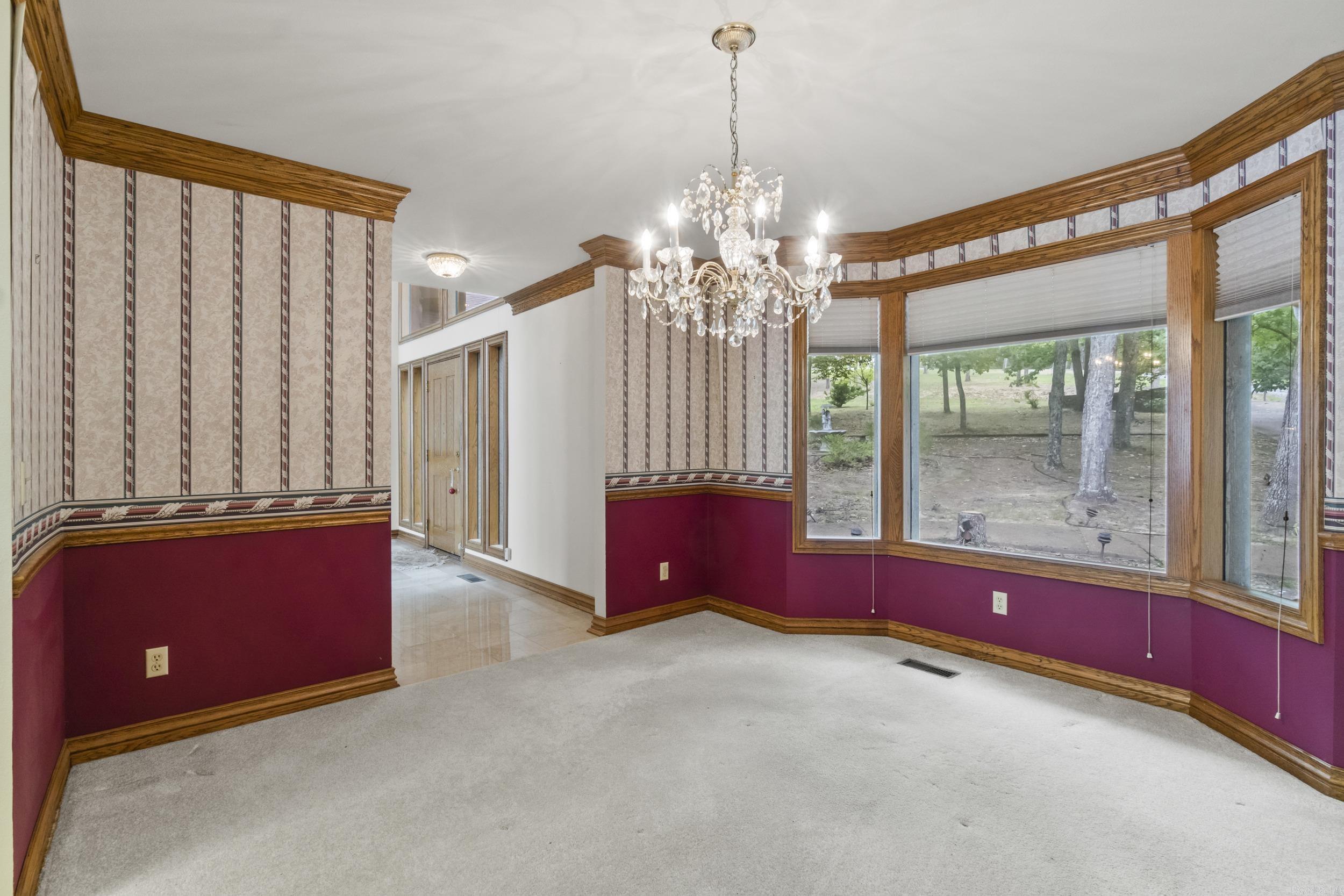 DIAMOND BLUFF ESTATES EAST - Residential