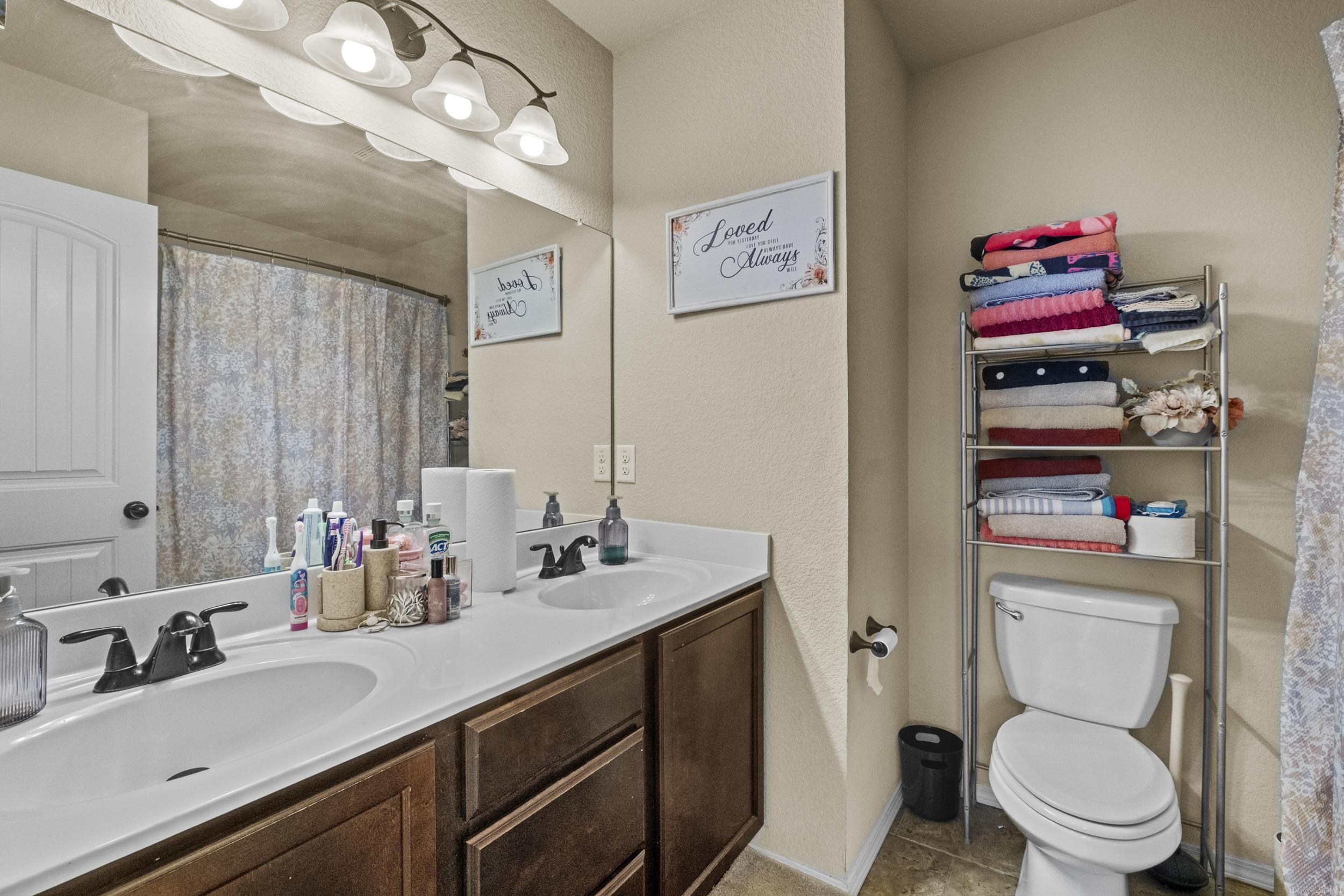 TRAMMEL GARDENS - Residential