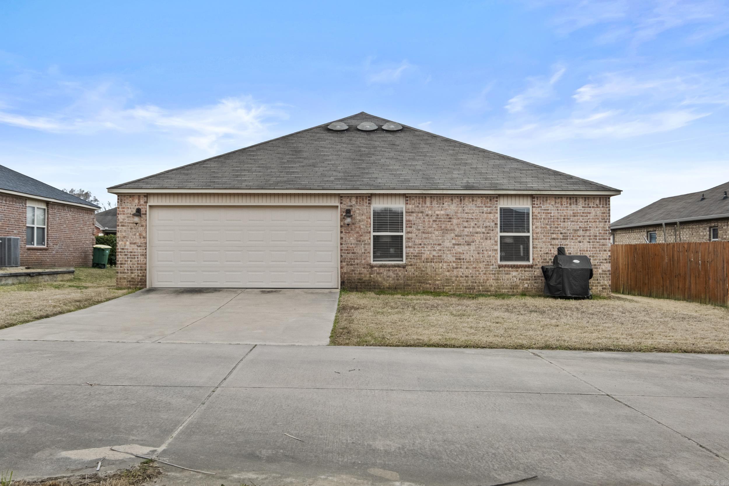 TRAMMEL GARDENS - Residential