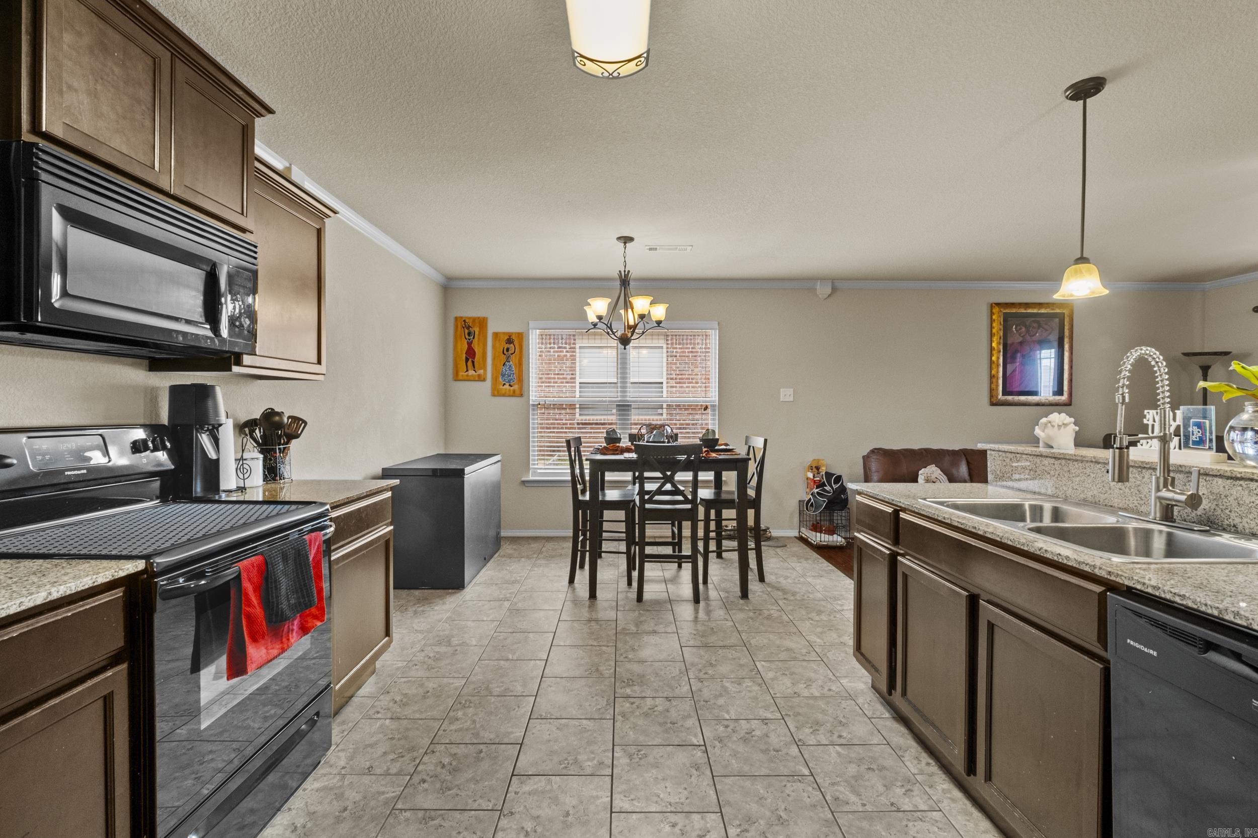 TRAMMEL GARDENS - Residential