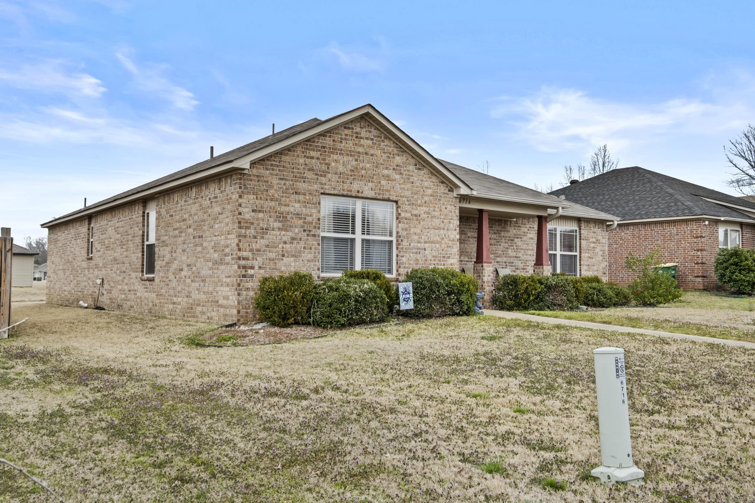 TRAMMEL GARDENS - Residential