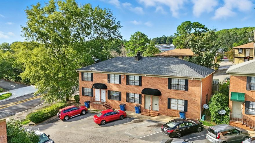 Don't miss this fully occupied fourplex in the heart of Little Rock! Each of the four units offers 2 bedrooms and 1.5 bathrooms, providing desirable layouts for tenants and consistent rental demand. This property offers proximity to shopping, dining, and schools. Whether you're looking to expand your portfolio or step into multifamily investing, this property checks all the boxes. Contact the listing agent for rental information. Roof new 2024; Updated flooring and granite countertops in all units.