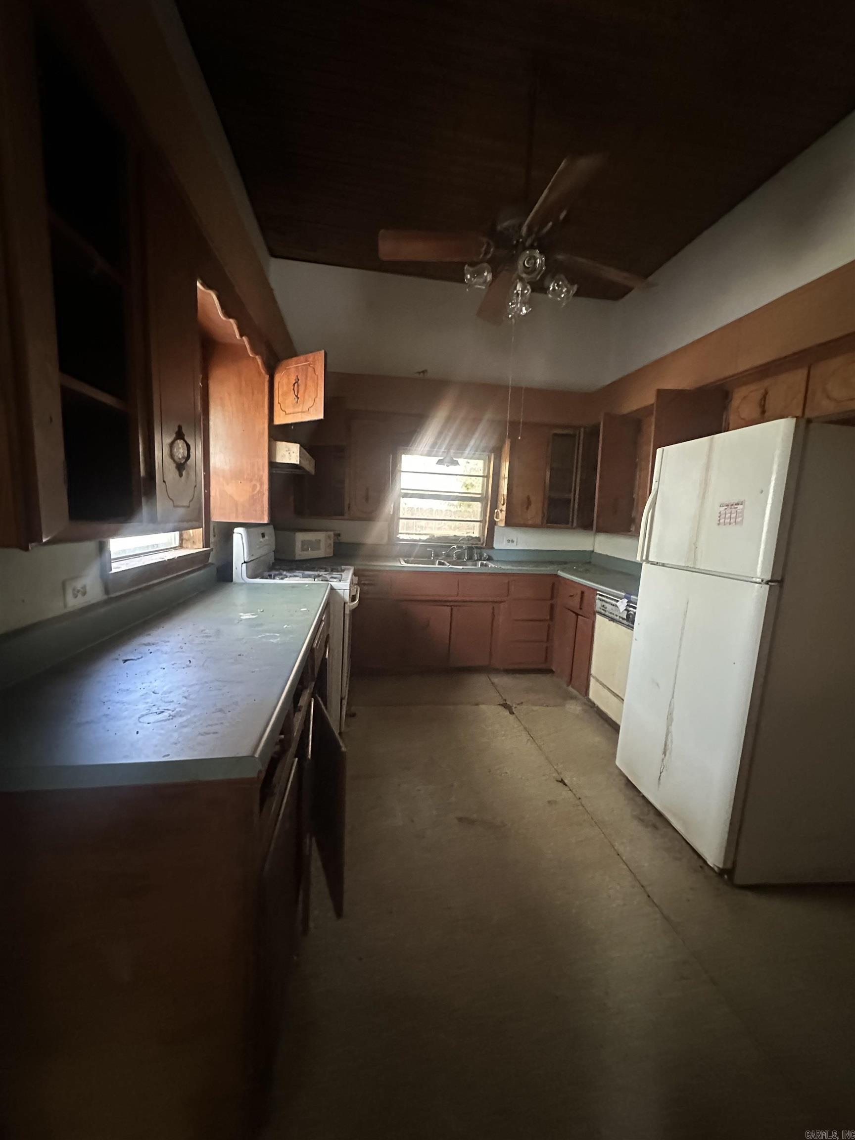 LUND & HILL (ORIGINAL TOWN) - Residential