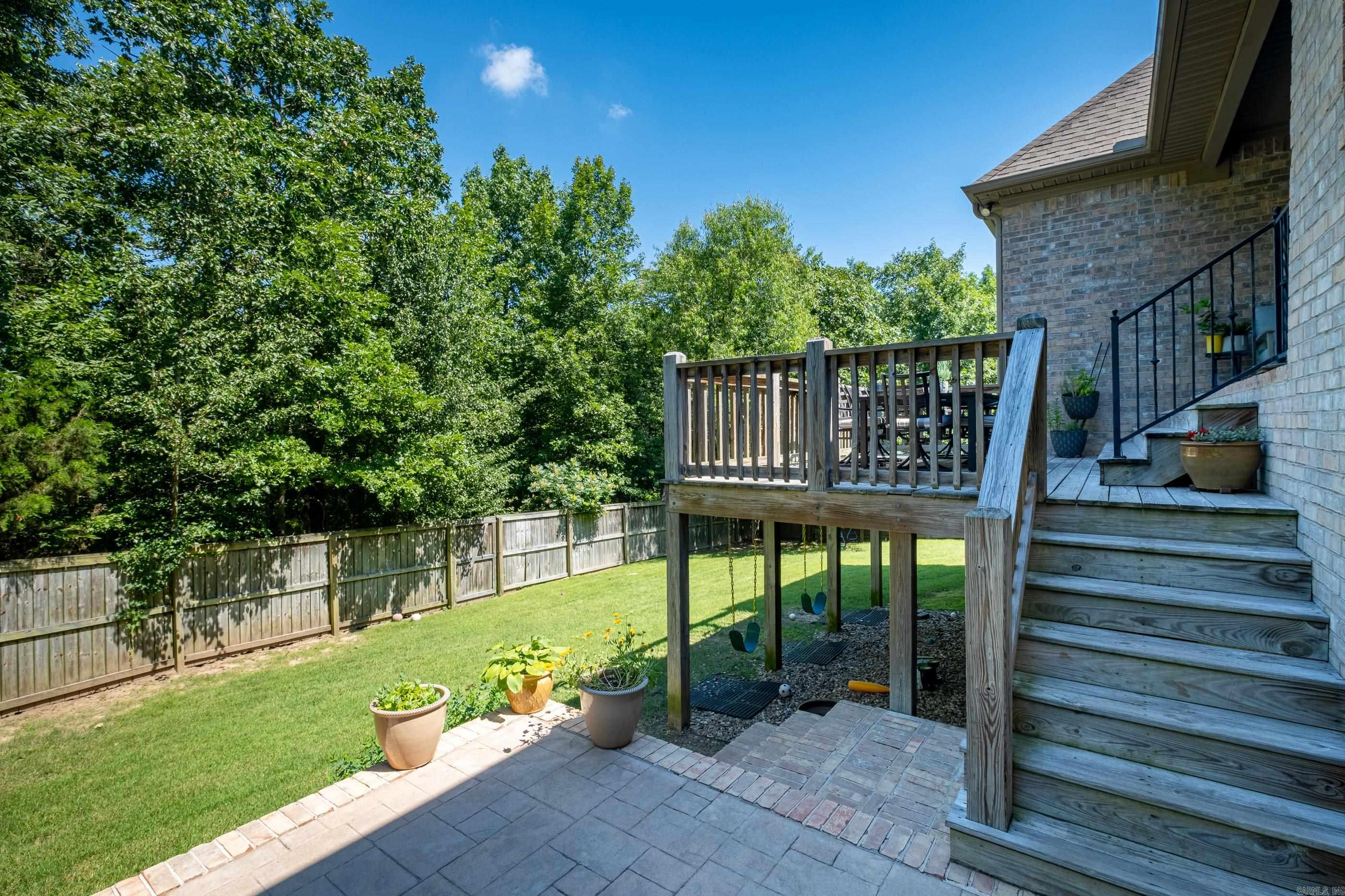 WOODLANDS EDGE - Residential