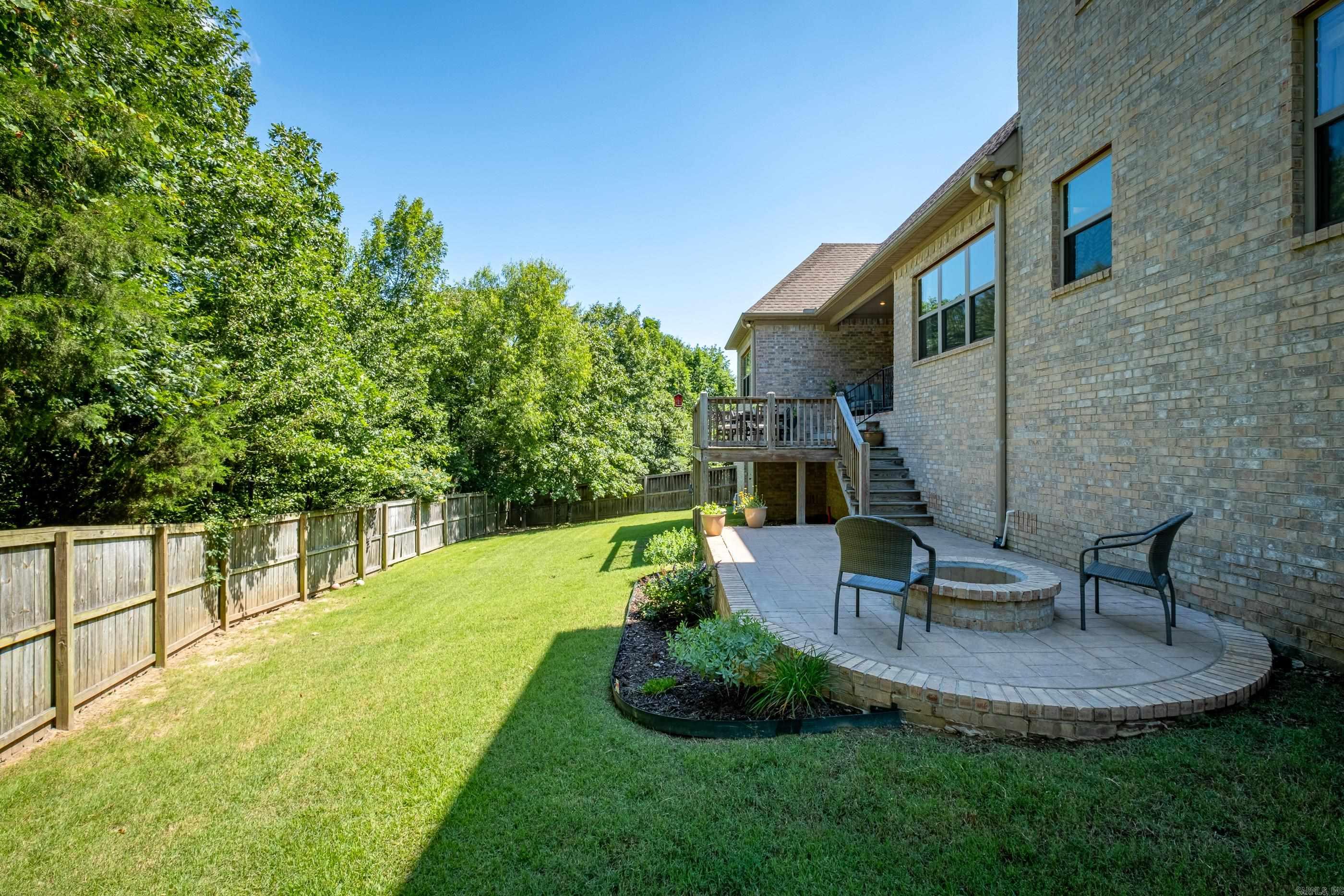 WOODLANDS EDGE - Residential