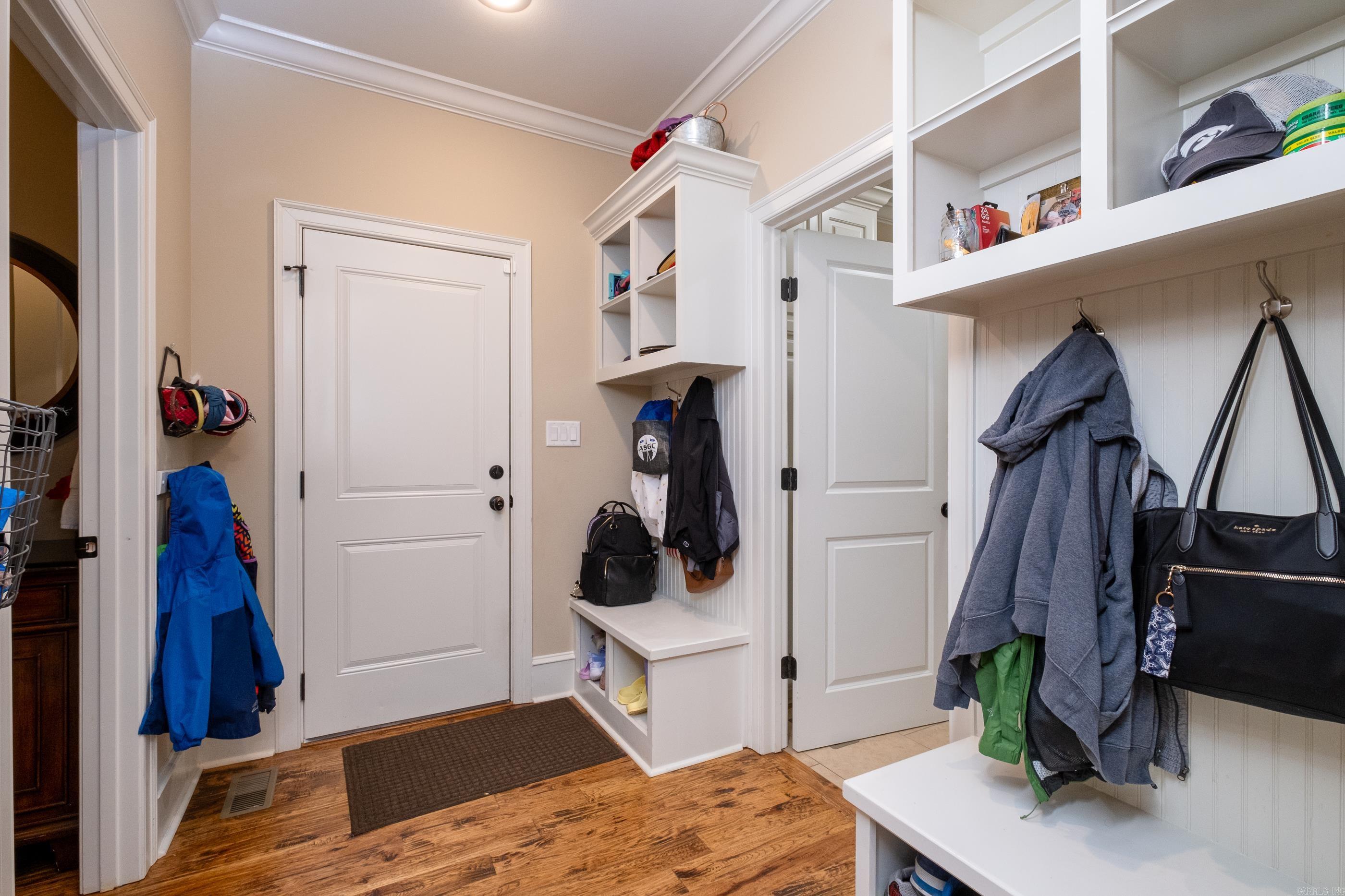 WOODLANDS EDGE - Residential