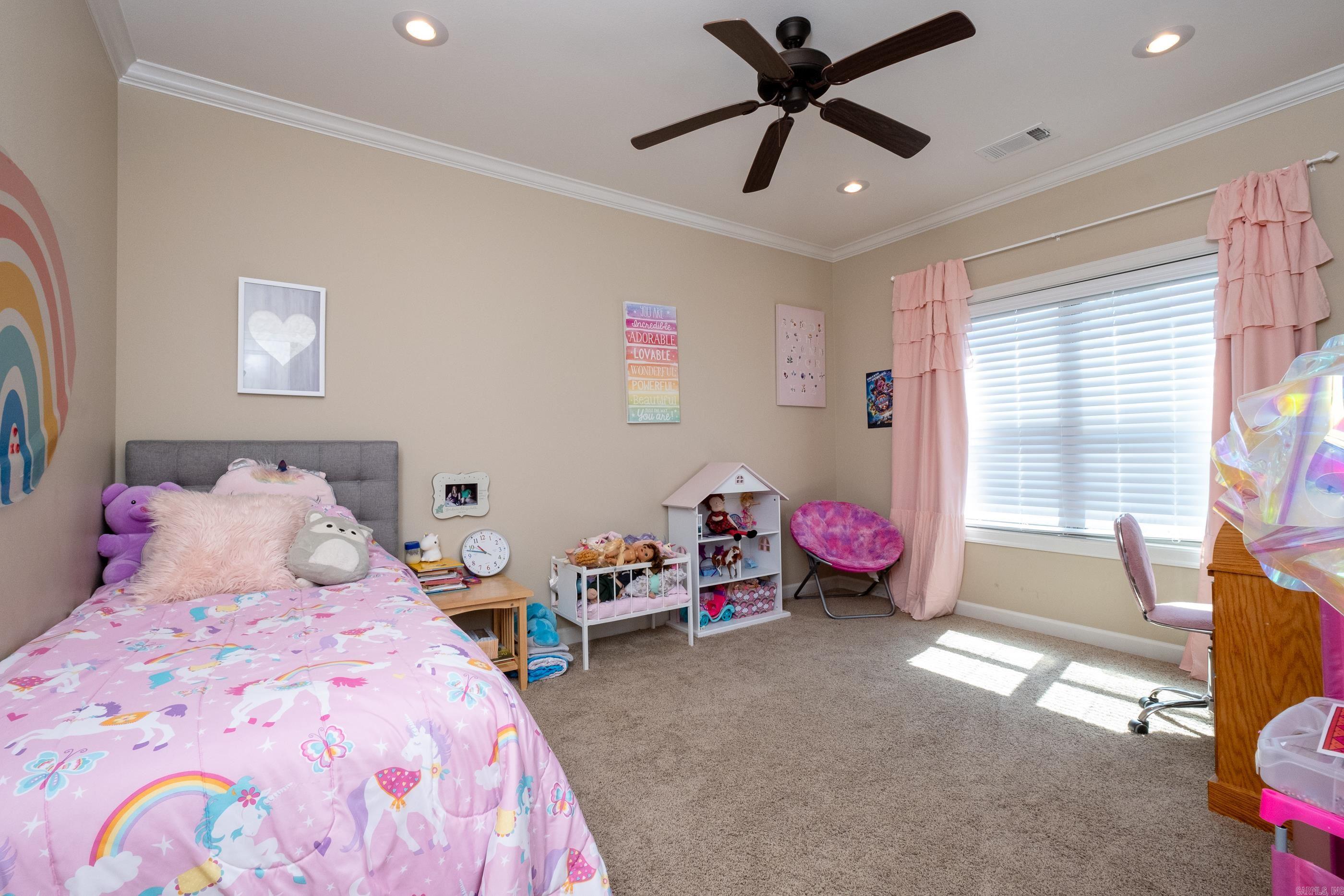 WOODLANDS EDGE - Residential