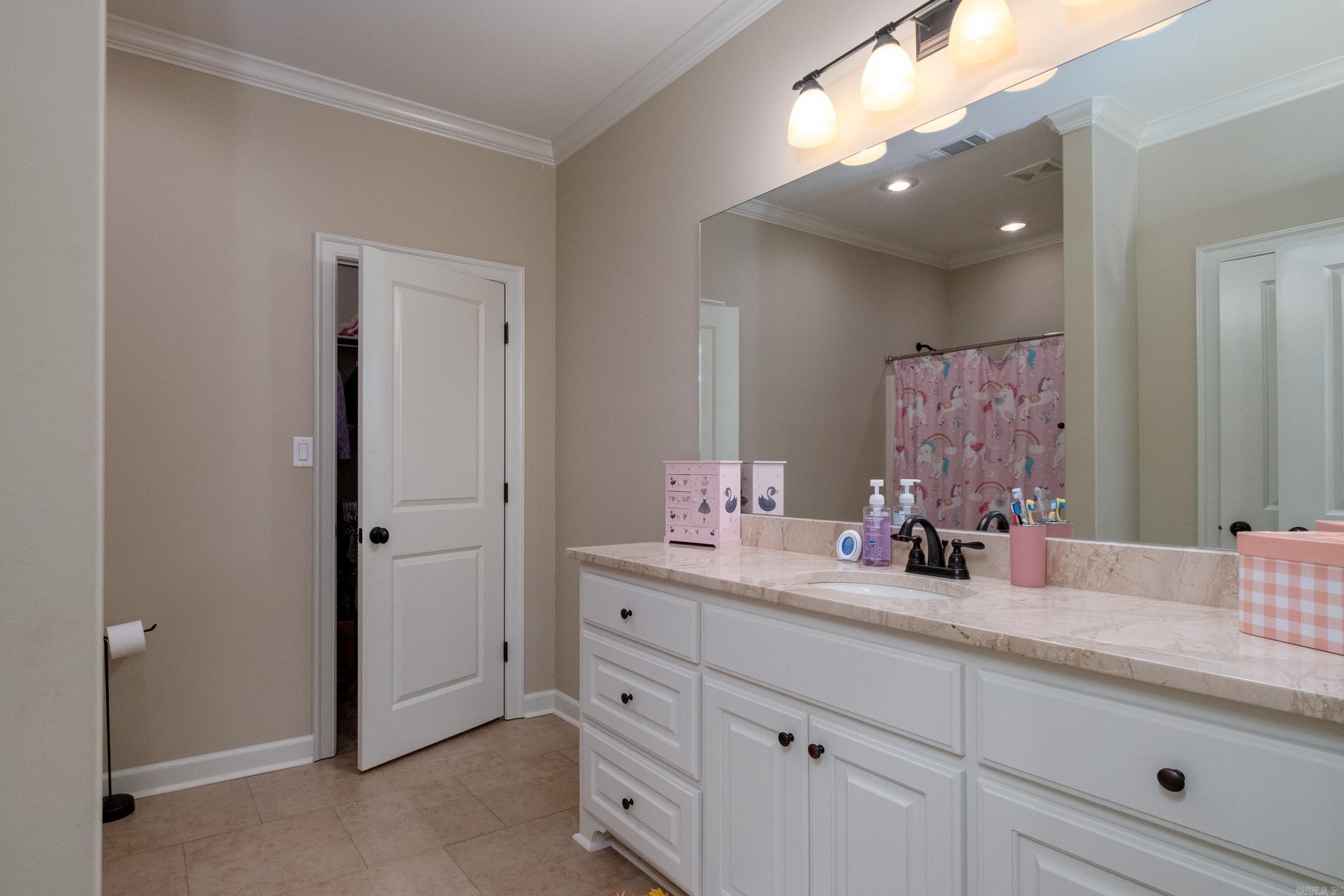 WOODLANDS EDGE - Residential