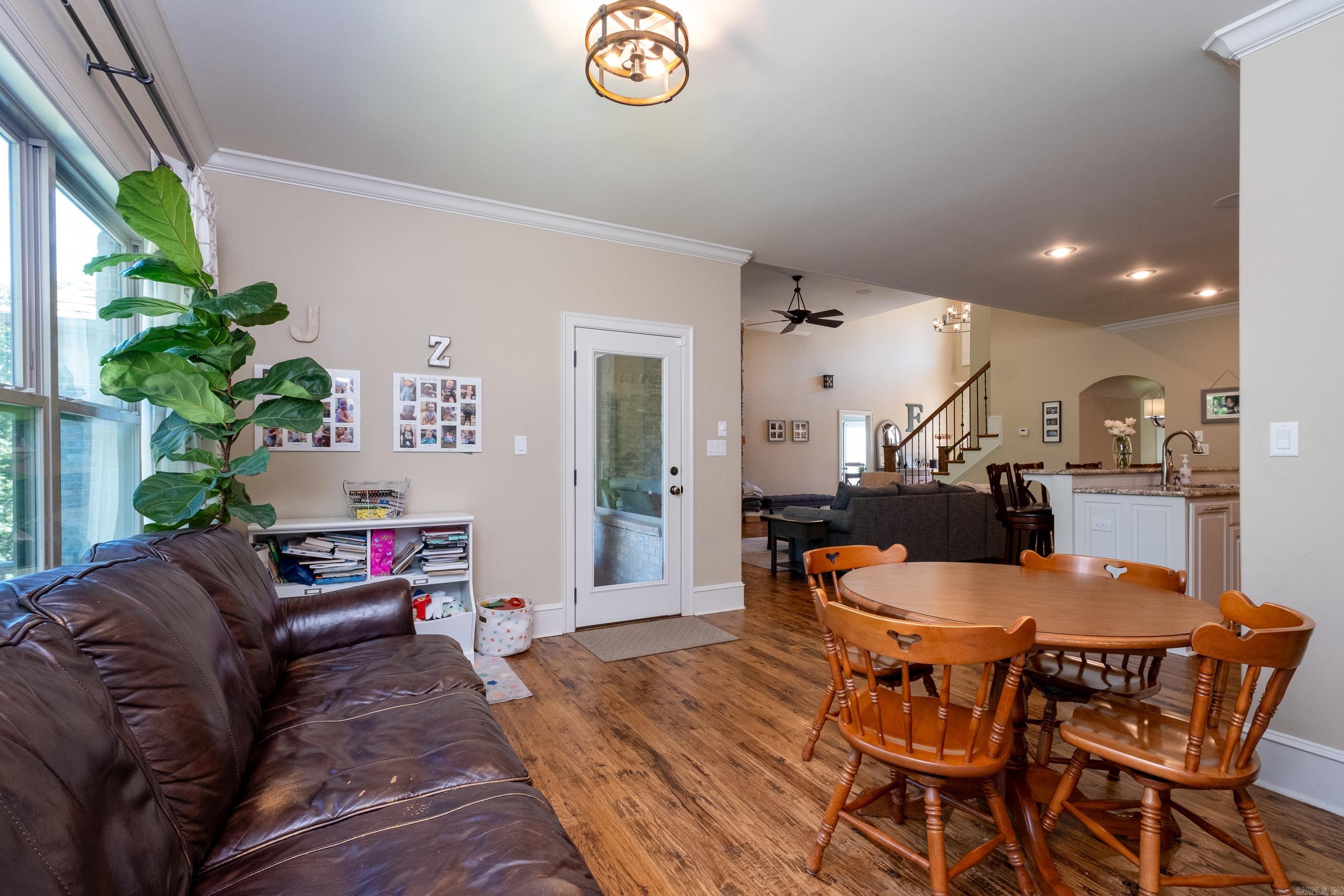 WOODLANDS EDGE - Residential