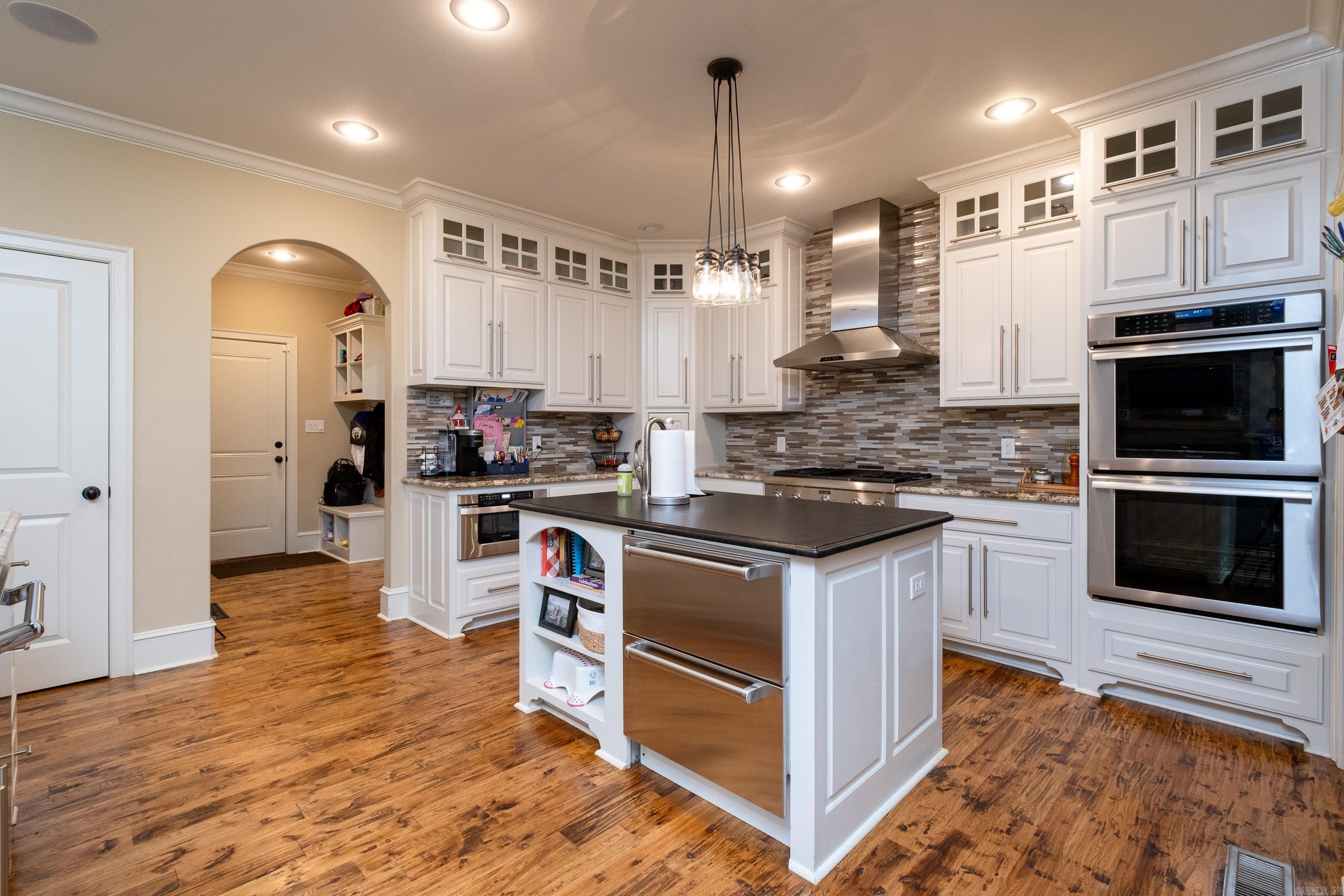 WOODLANDS EDGE - Residential
