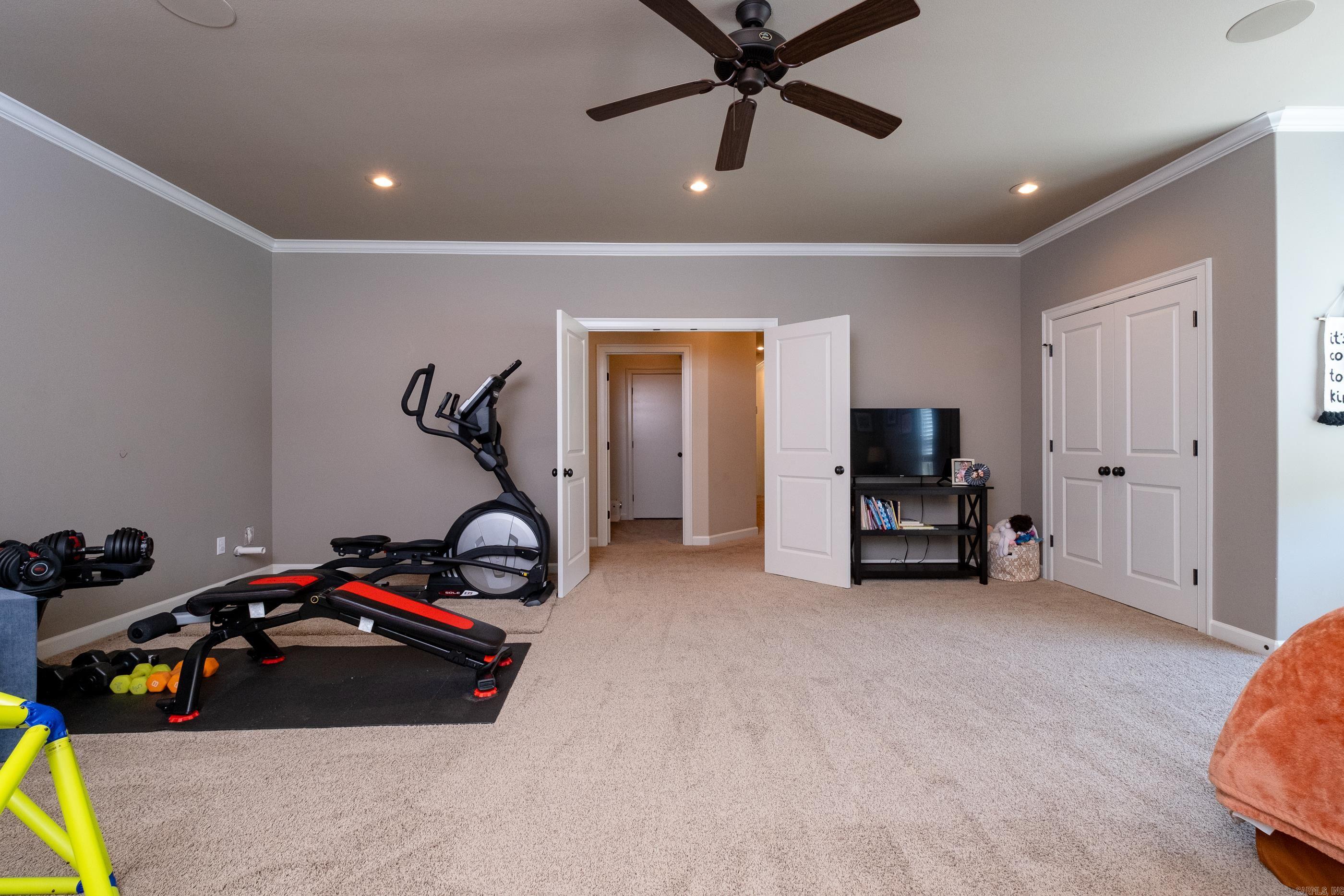 WOODLANDS EDGE - Residential