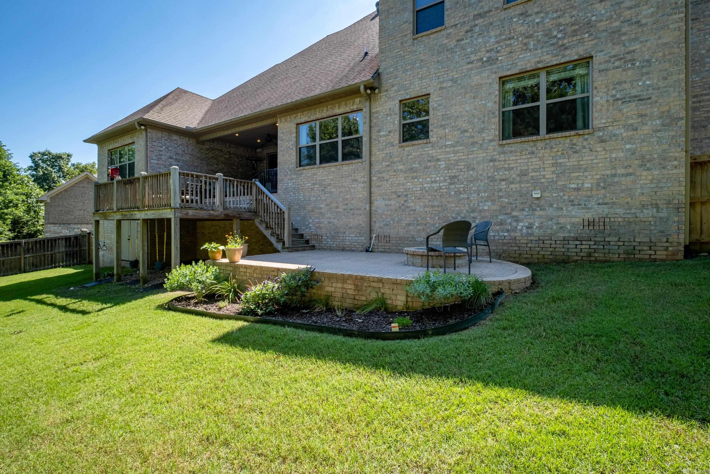 WOODLANDS EDGE - Residential