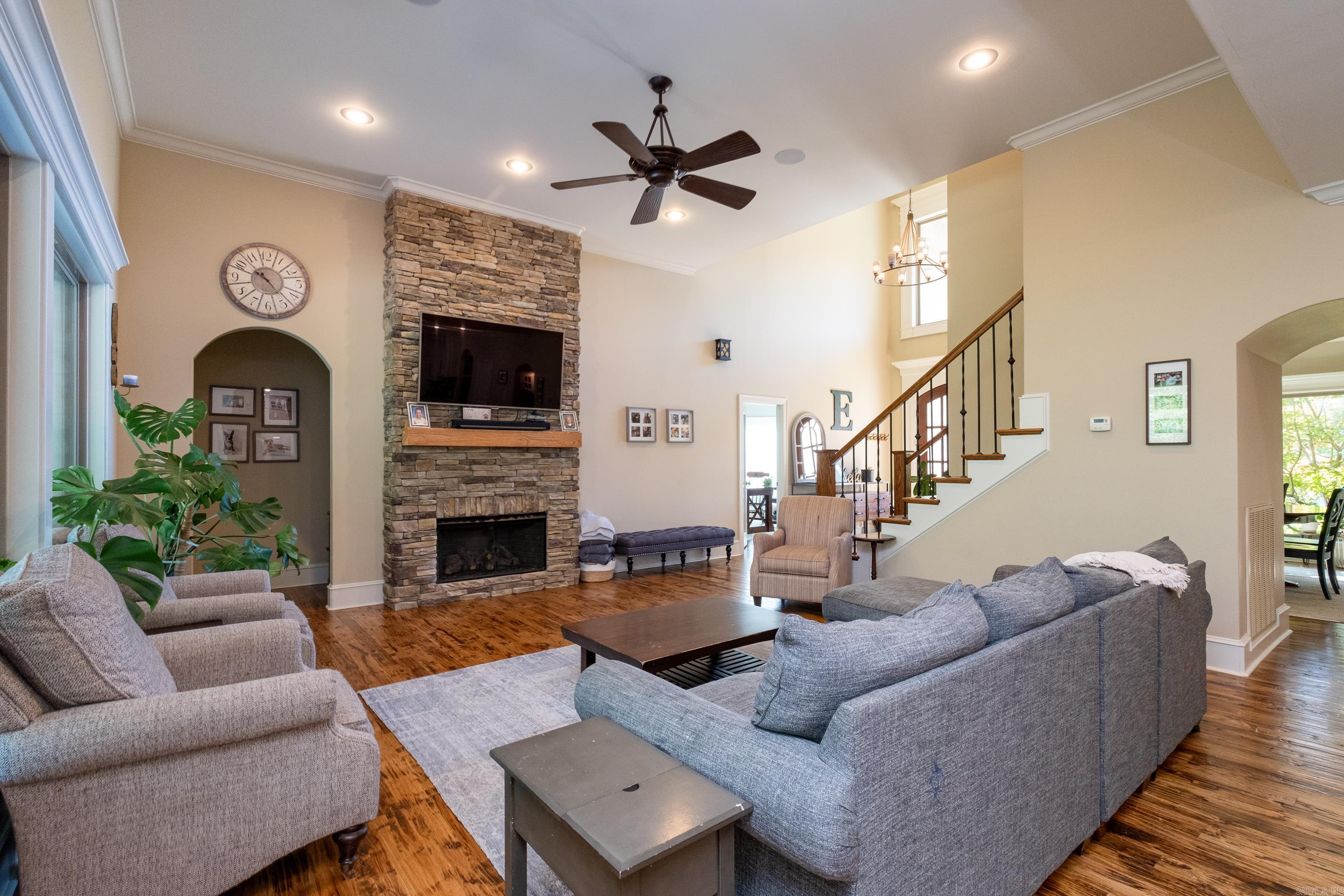 WOODLANDS EDGE - Residential