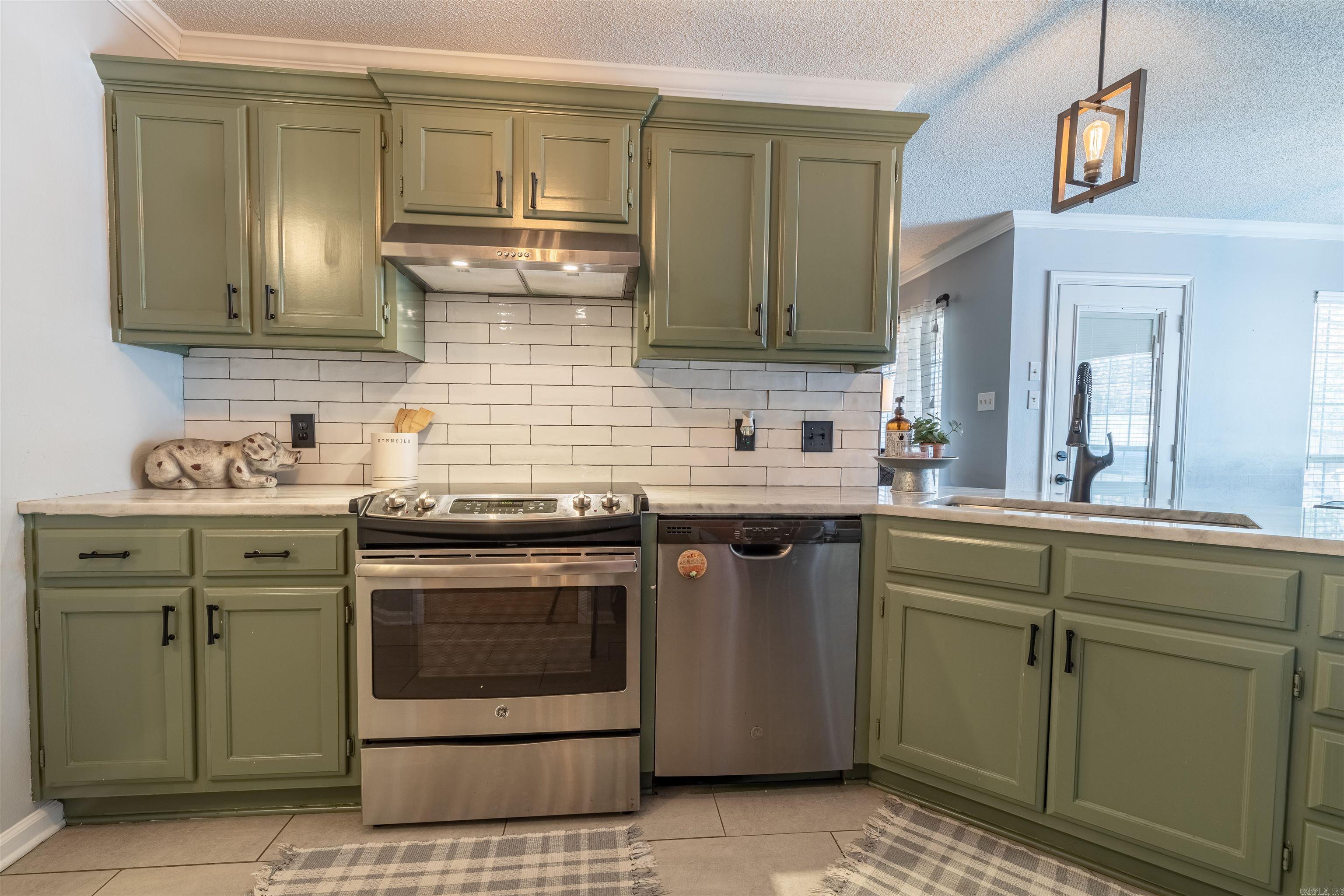 CABOT HIGHLANDS - Residential