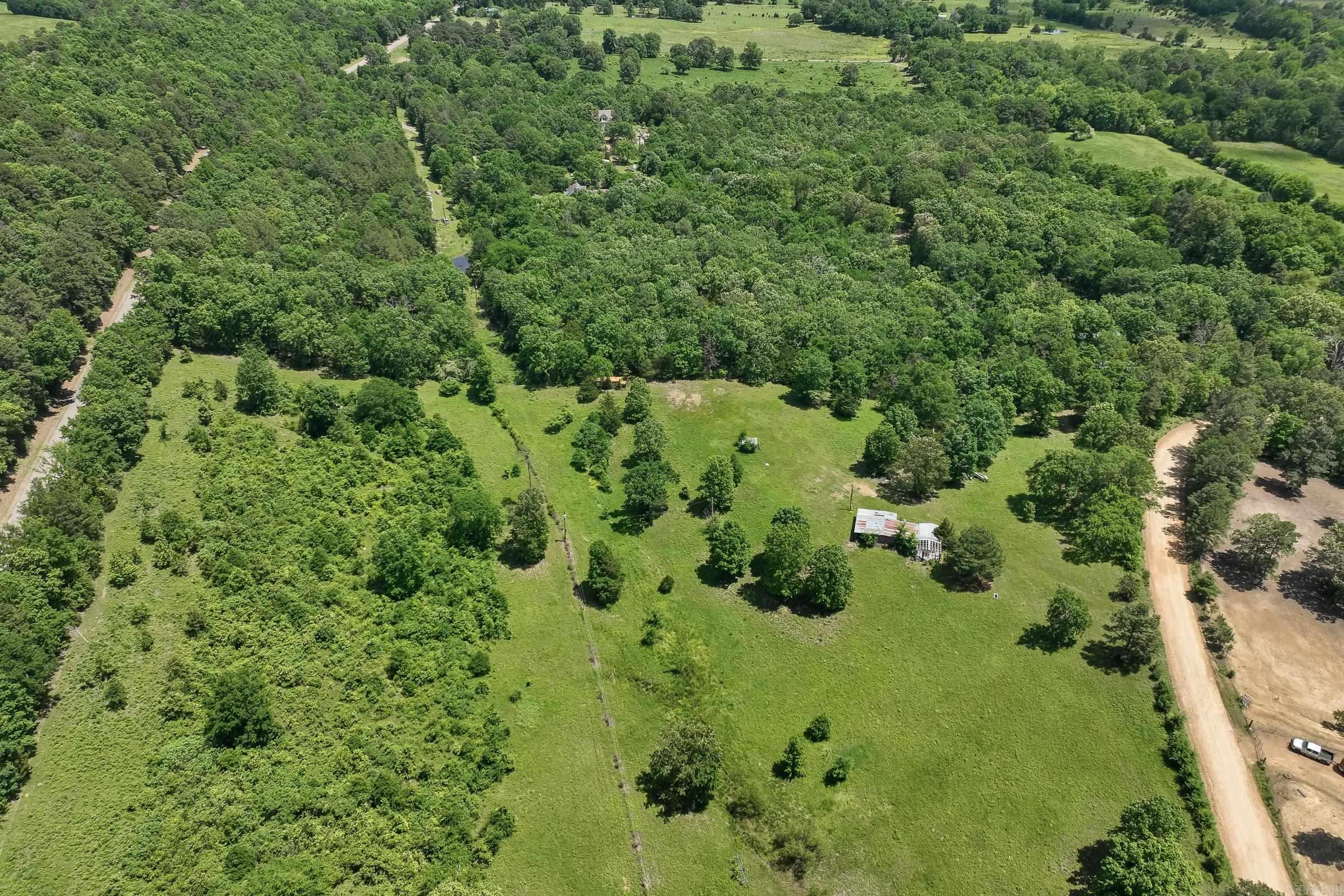 De Queen Lake - Land