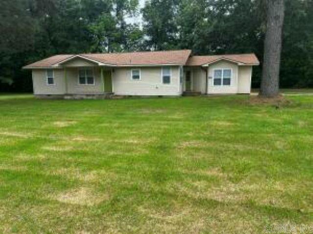 Wonderful 4 bedroom, 2 Bath home on 1/2 acre, includes a 12x12 storage building. A large bonus room that can be used as a large game or family room to relax and enjoy. Home has undergone a huge remodel over the last 10 yrs. 2015- new roof and bonus room. 2017- All new windows, updated kitchen plus new hallway flooring. 2023 added insulation. 2024 and 25- painted the interior of the home updated bathrooms and softwash house and sidewalks. All of this four miles from Batesville.