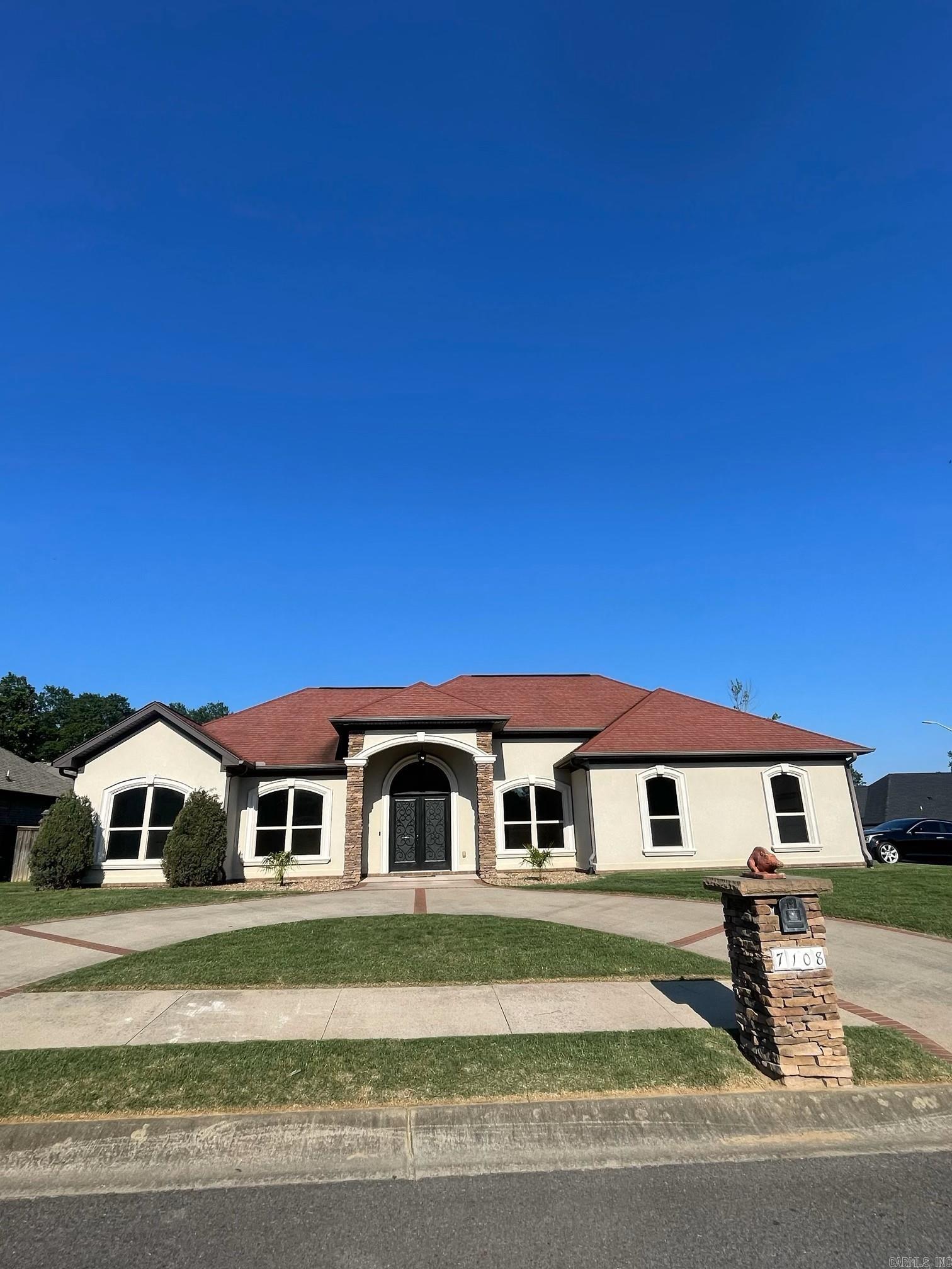 EDGEWATER ADDN - Residential