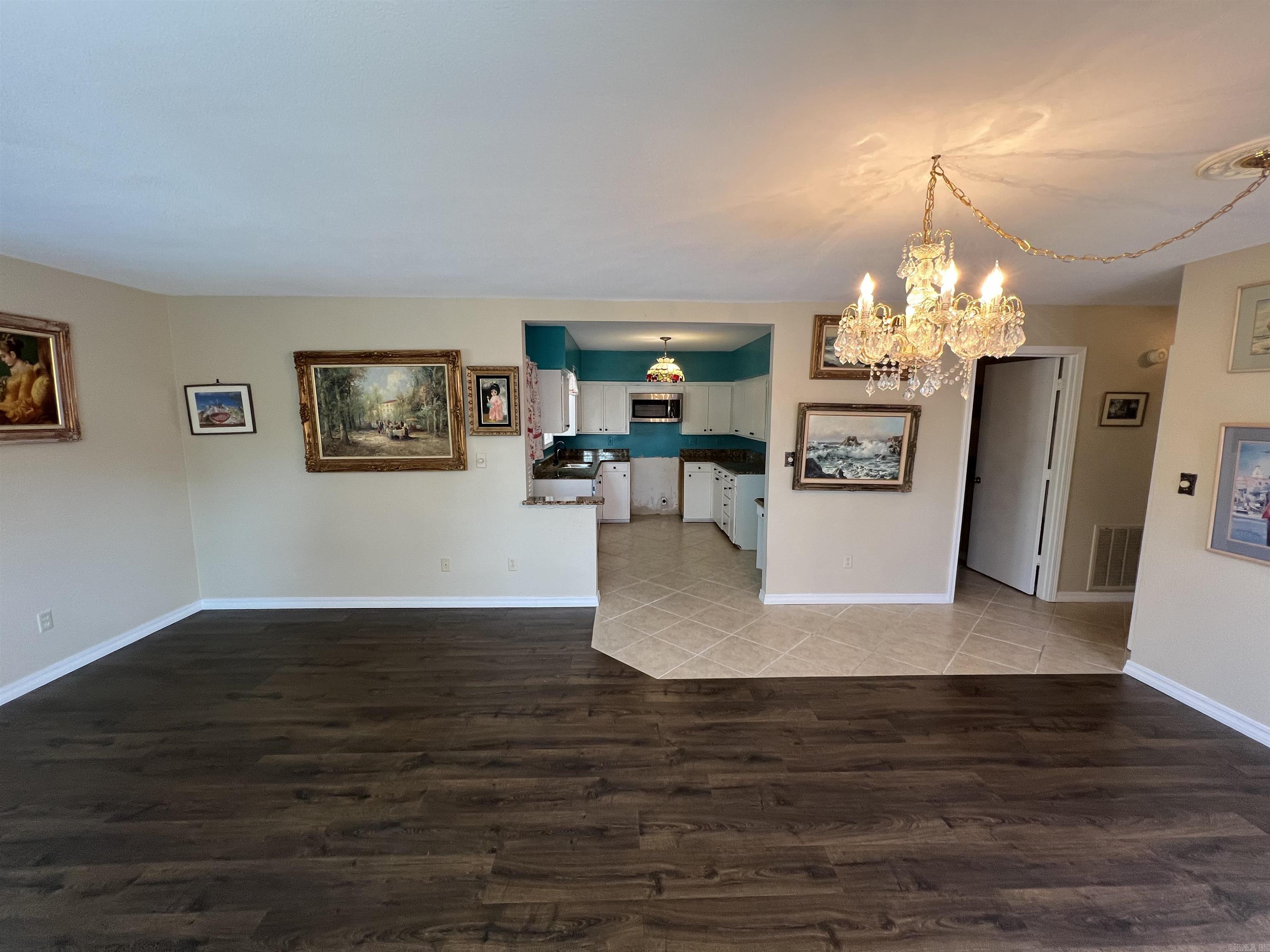 NORTH HILL VILLAGE - Residential