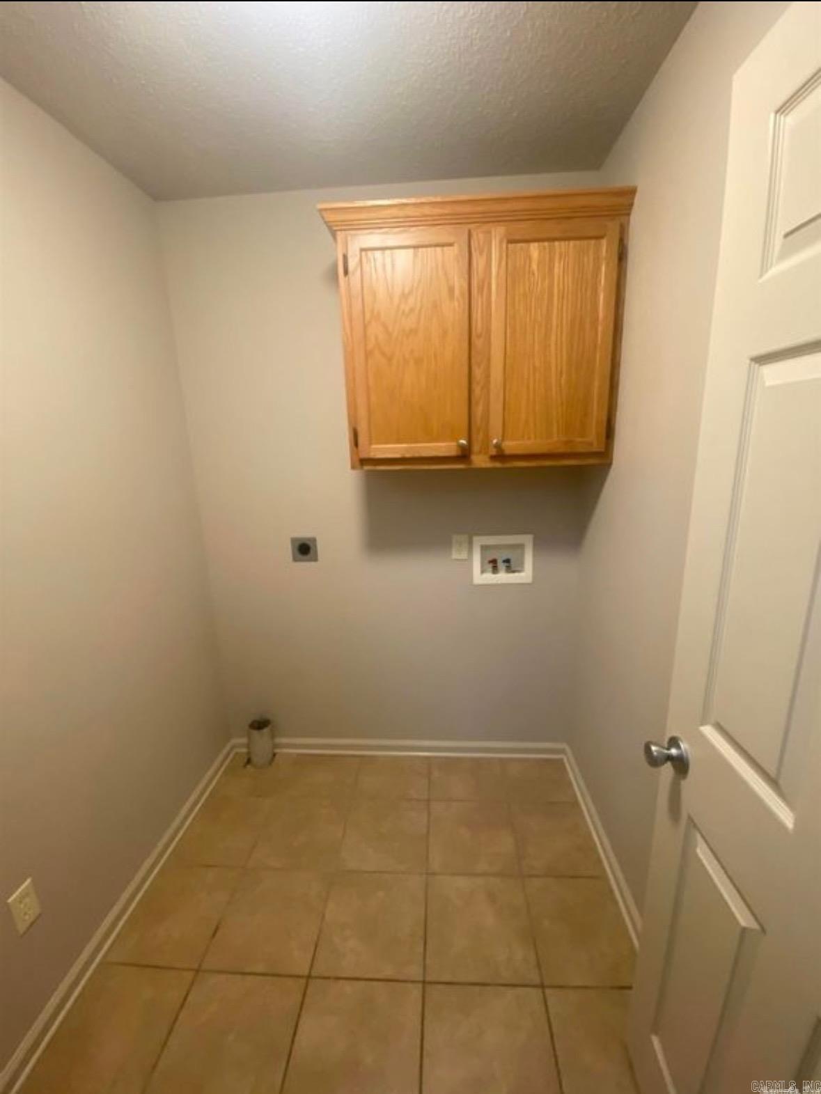 SUMMERBROOKE - Residential