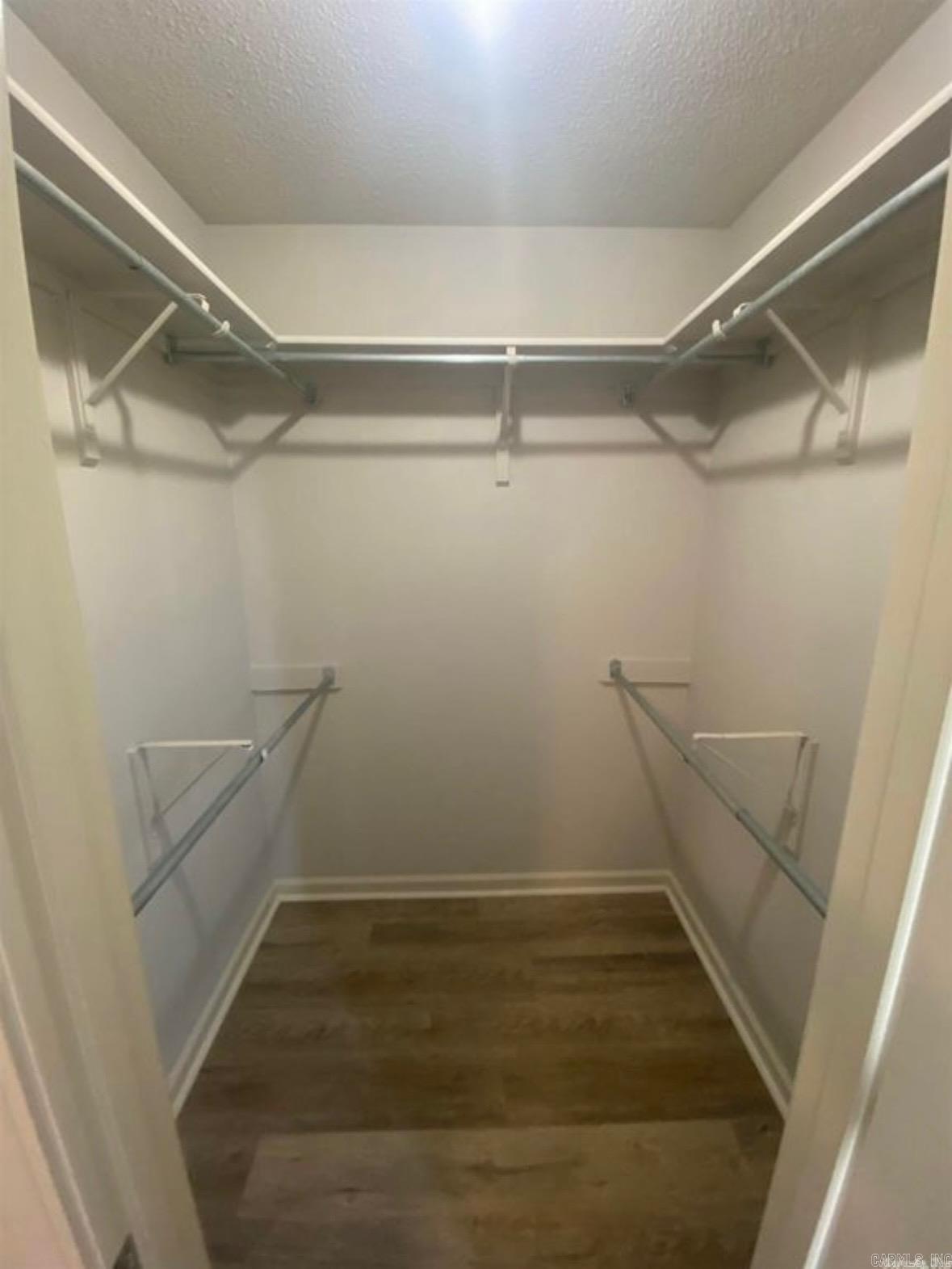 SUMMERBROOKE - Residential