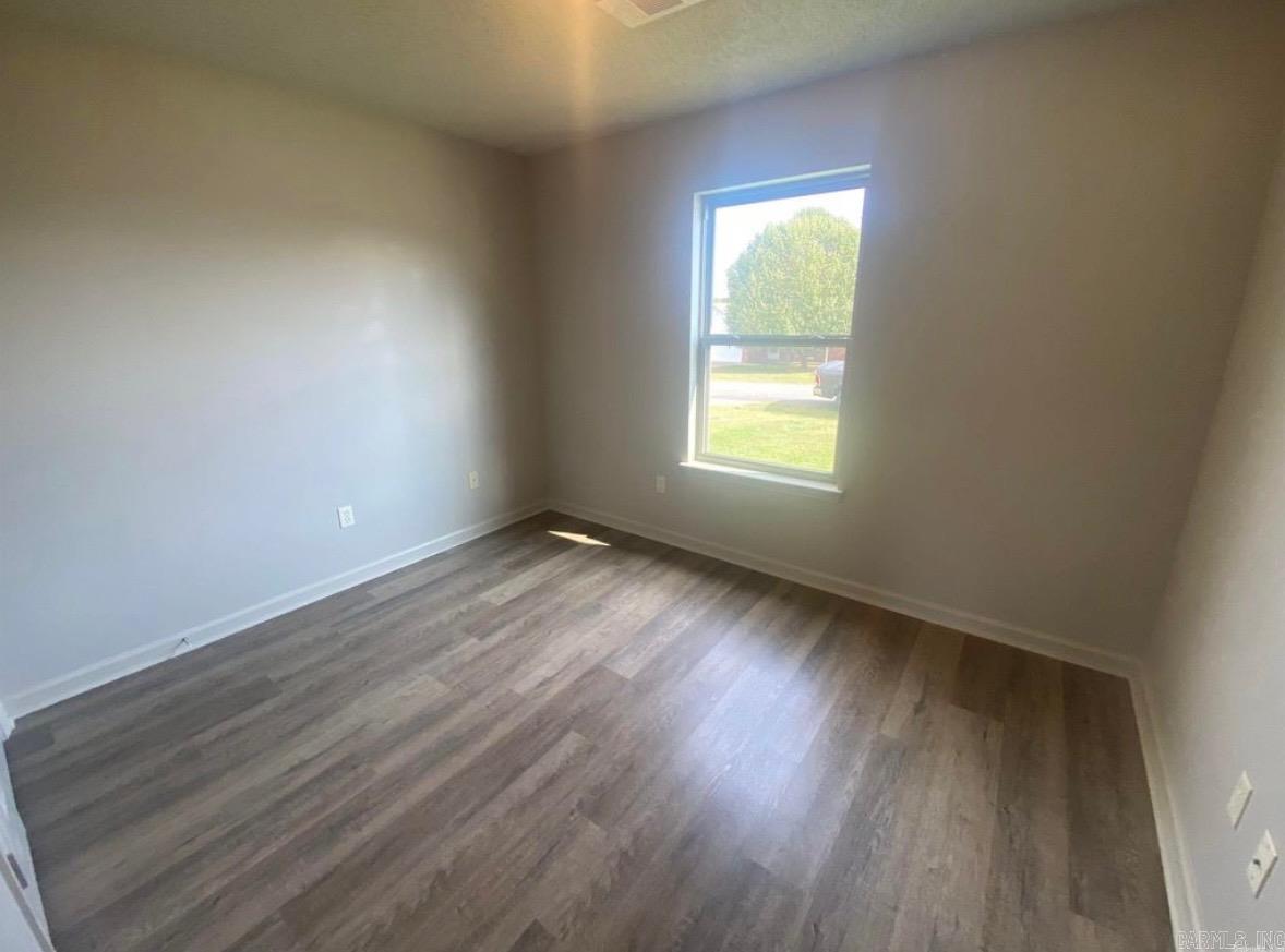 SUMMERBROOKE - Residential