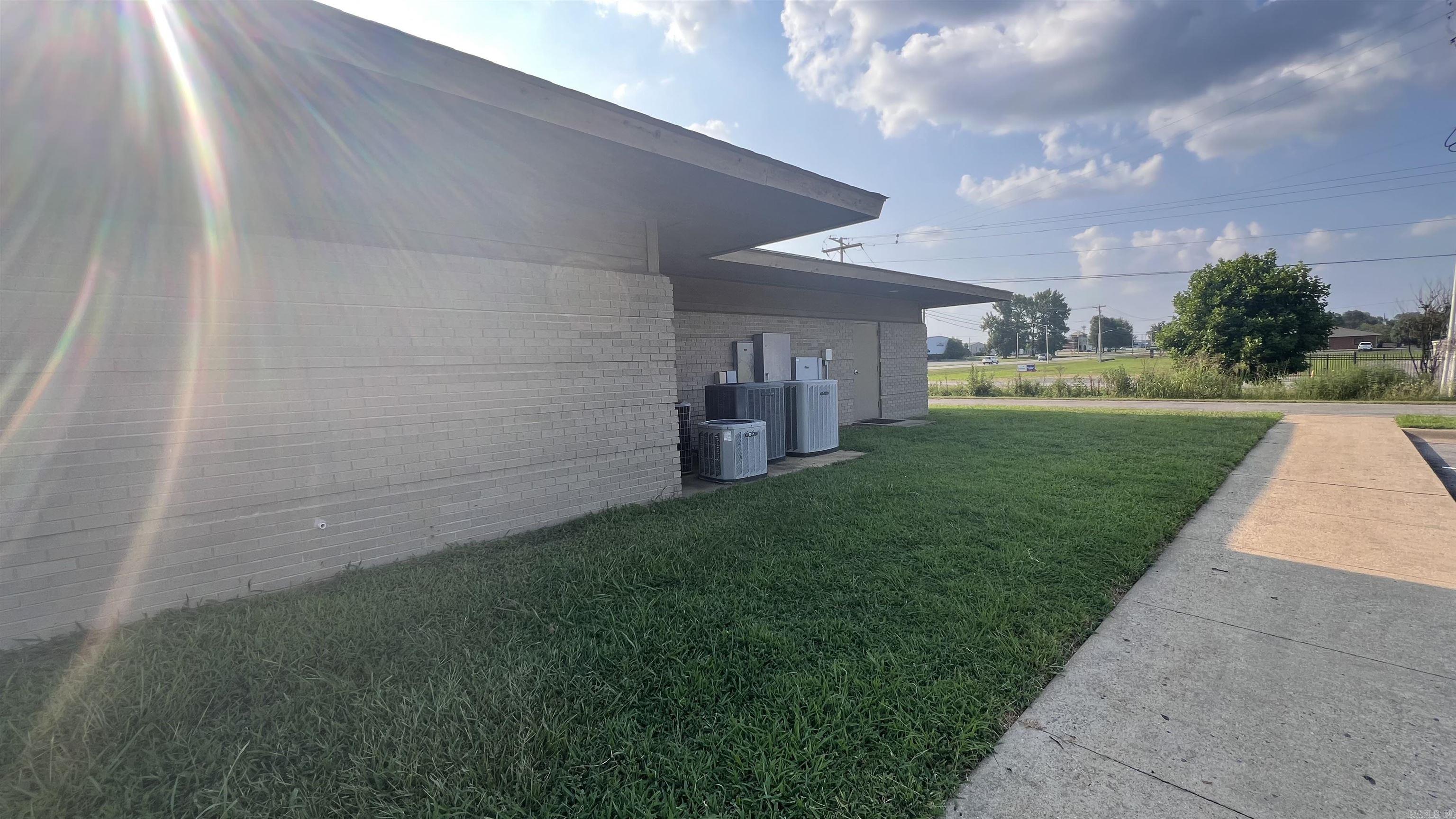 Searcy - Commercial Sale