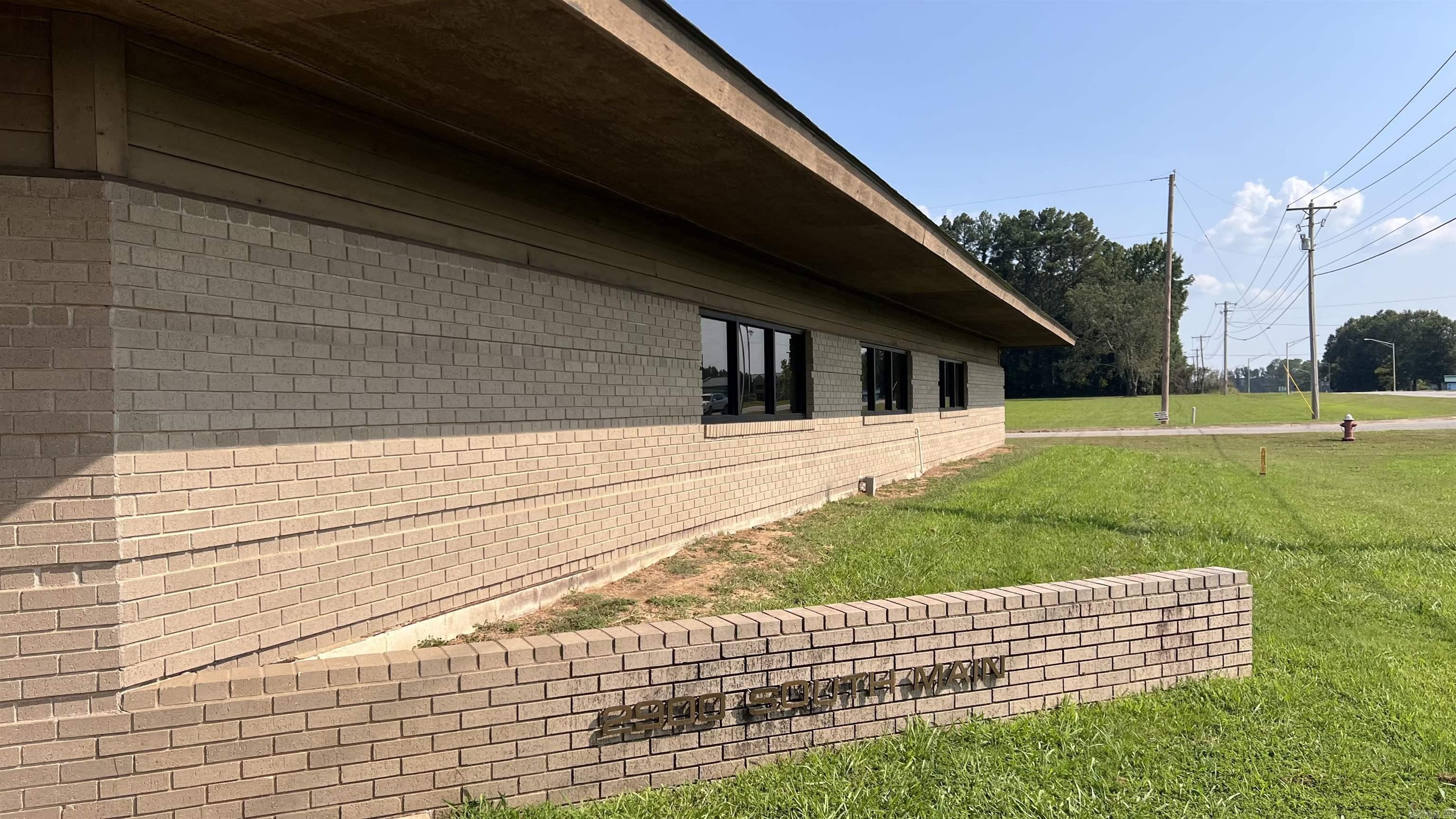 Searcy - Commercial Sale