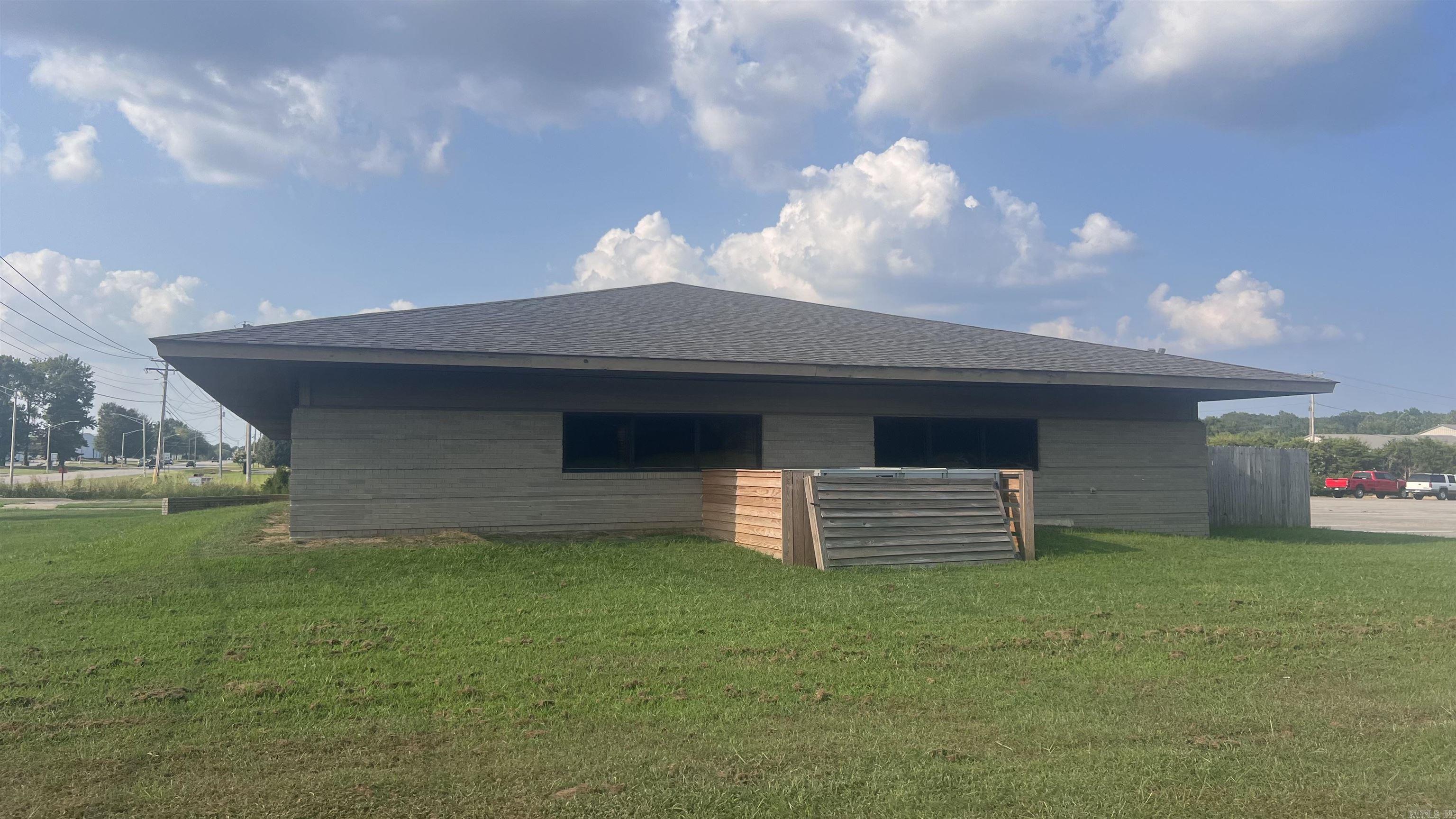 Searcy - Commercial Sale