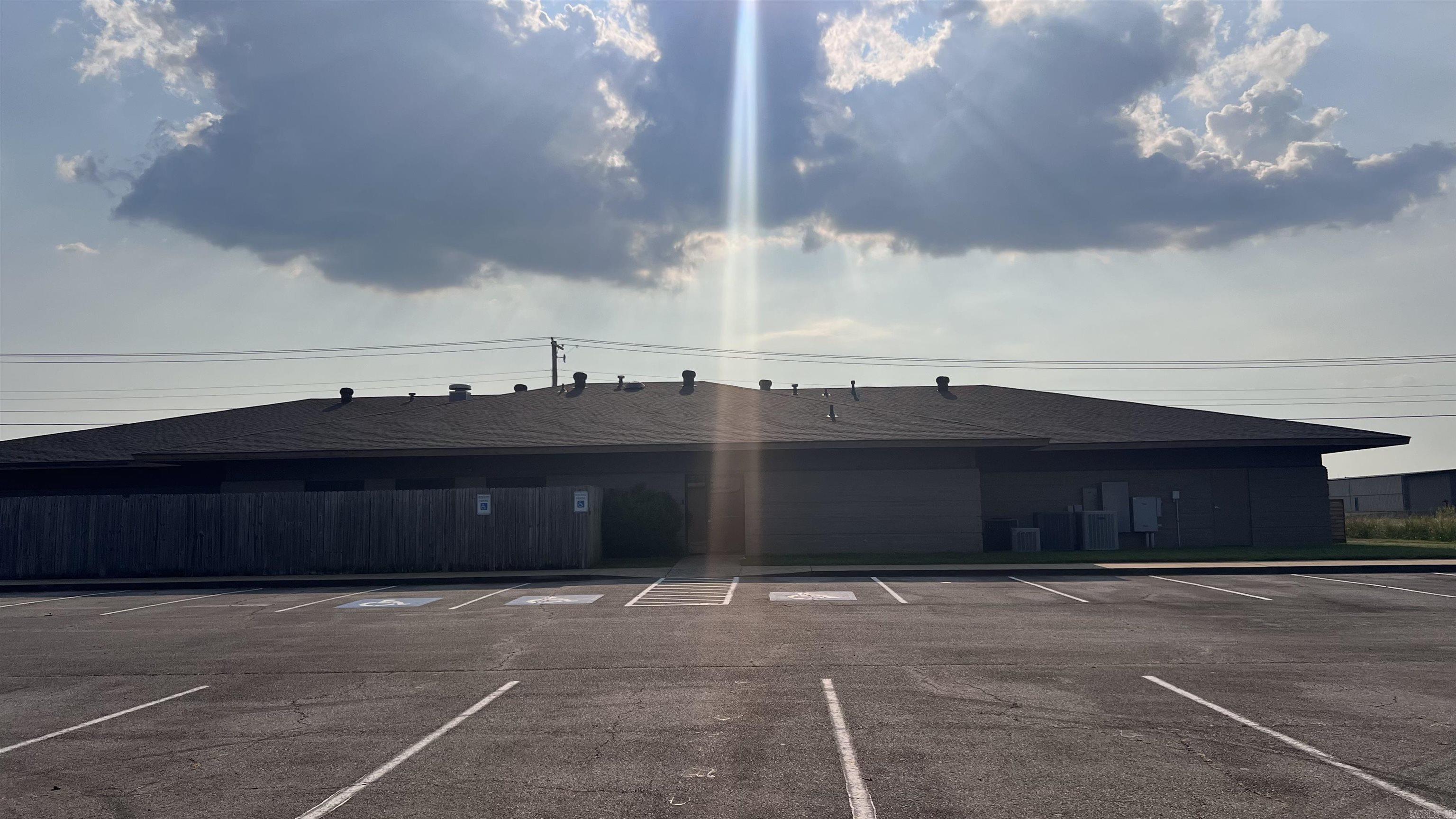 Searcy - Commercial Sale