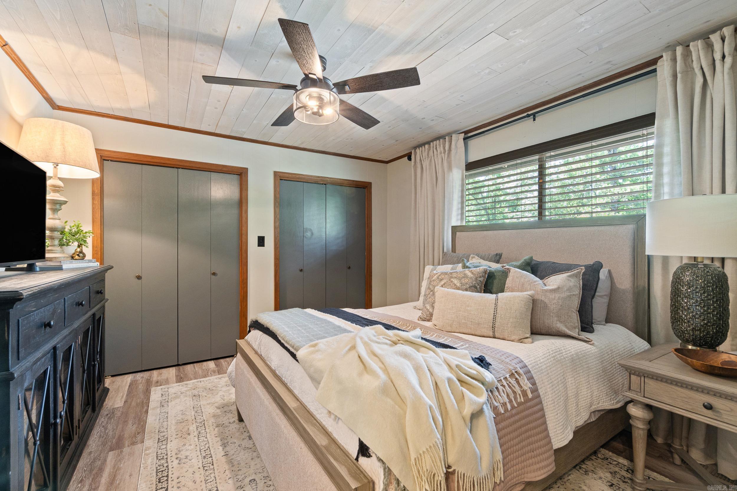 HAMILTON HILLS - Residential