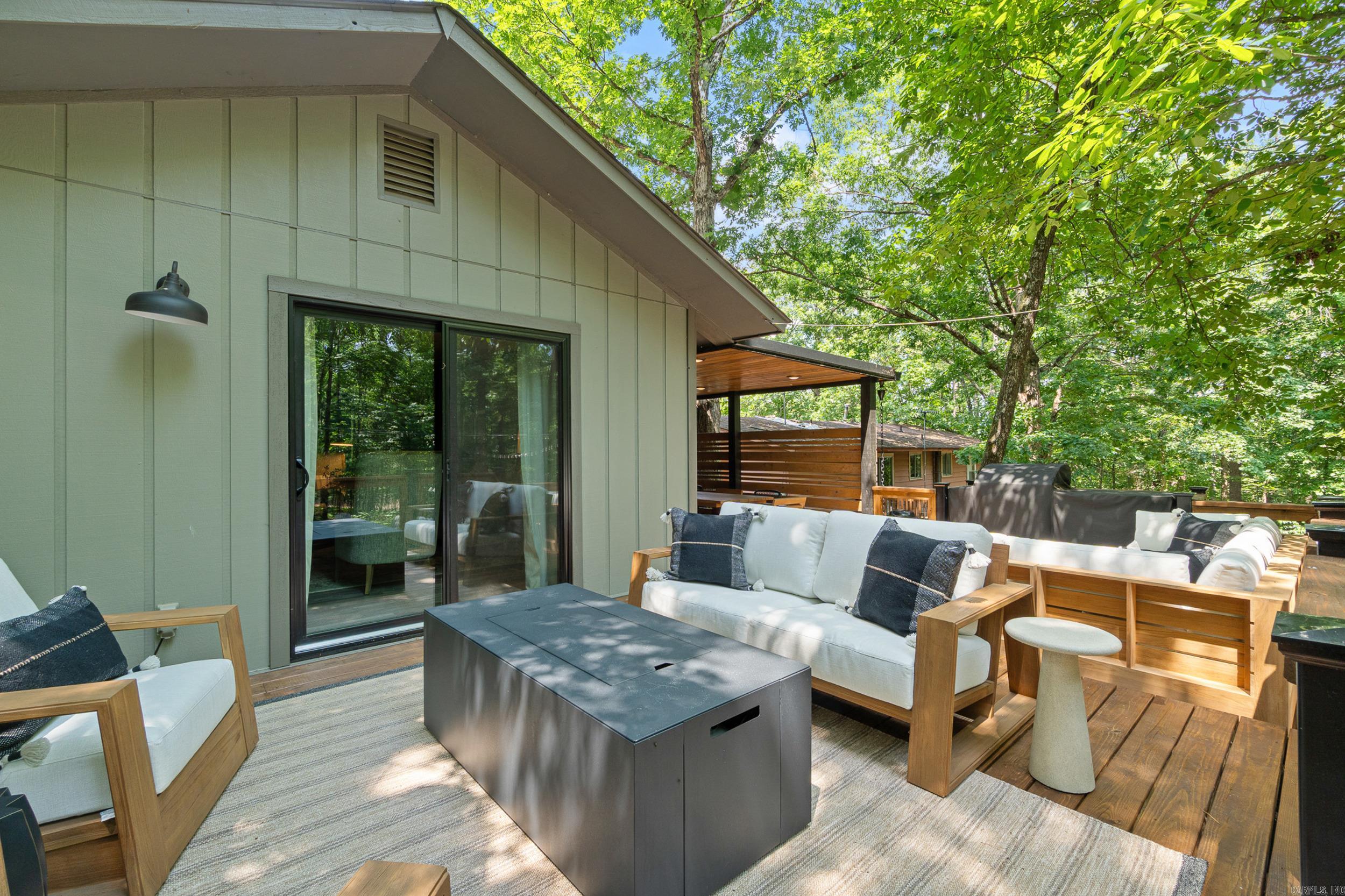 HAMILTON HILLS - Residential
