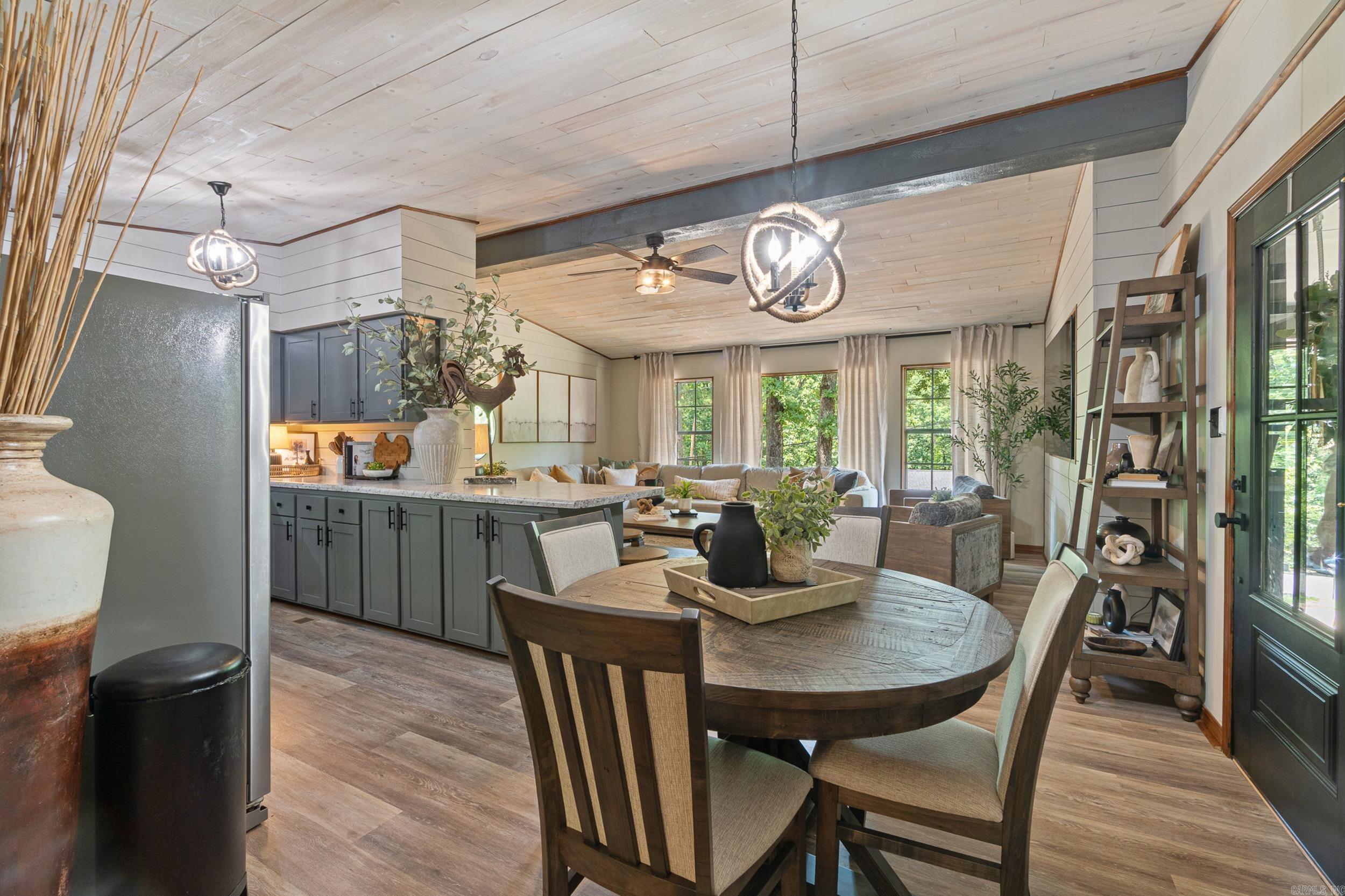 HAMILTON HILLS - Residential