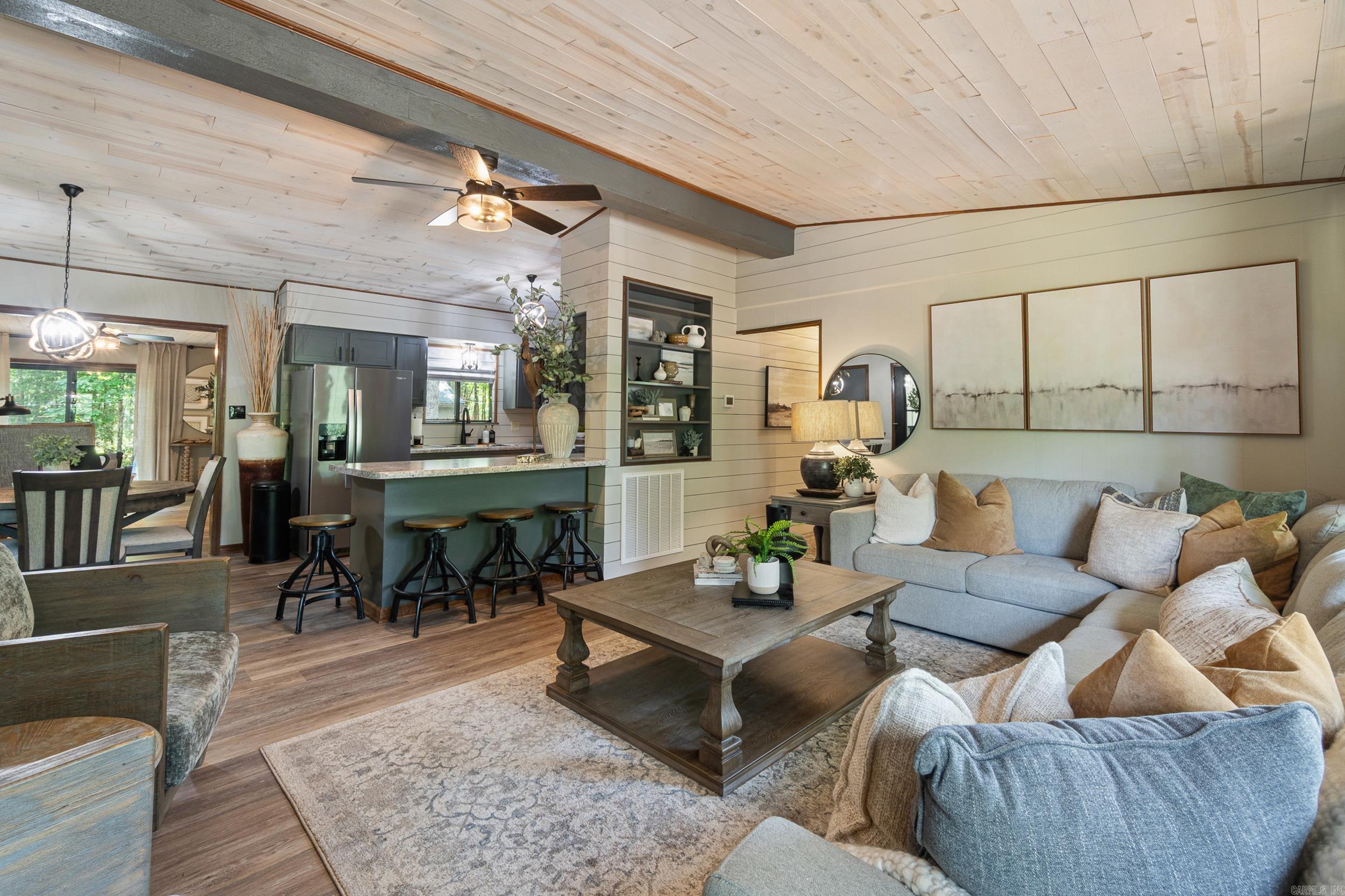 HAMILTON HILLS - Residential