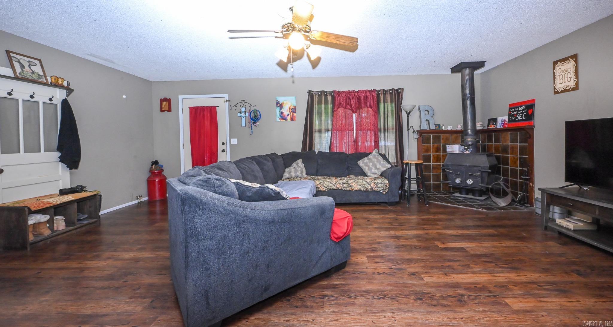 ROLLING KNOLLS ADD - Residential