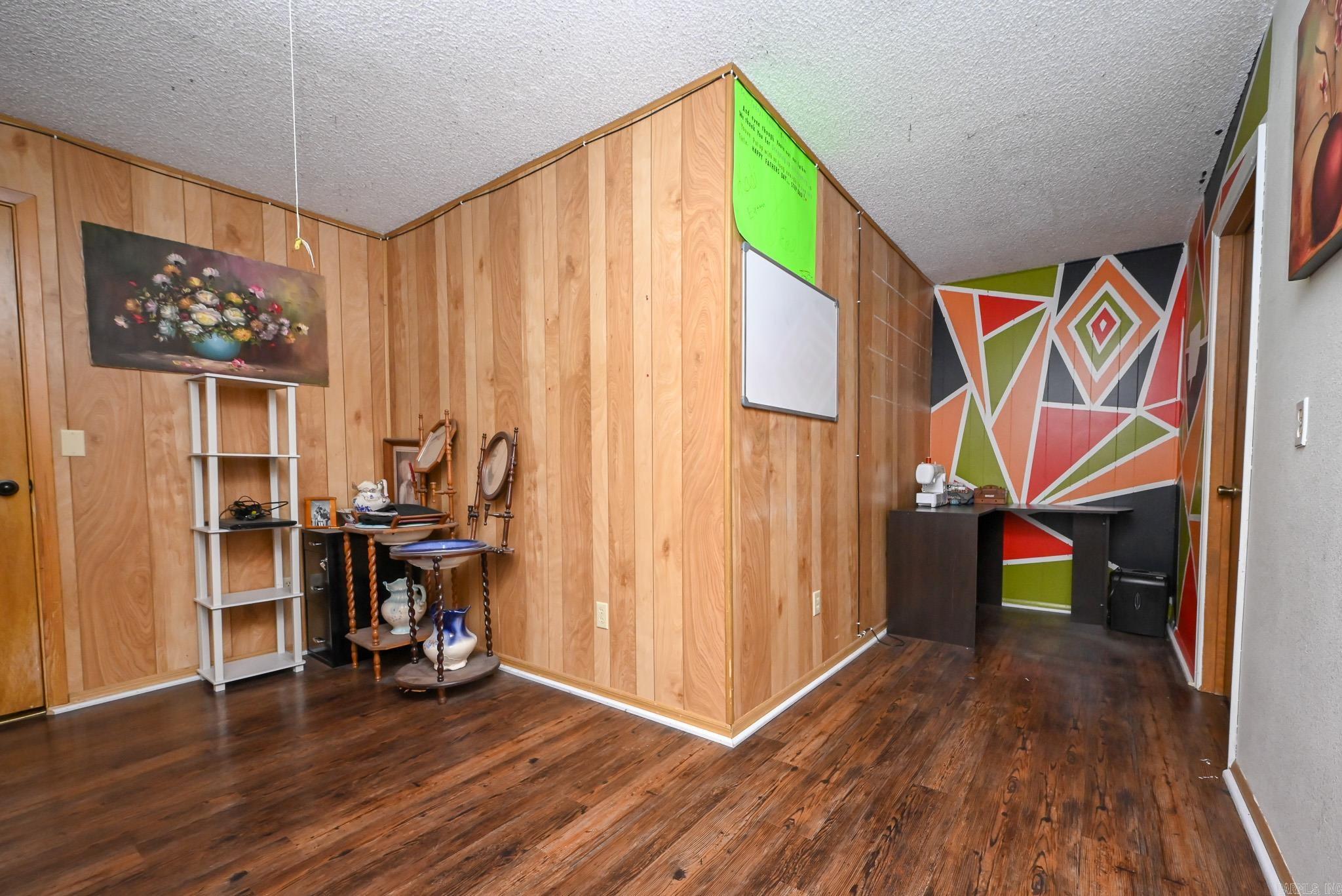 ROLLING KNOLLS ADD - Residential