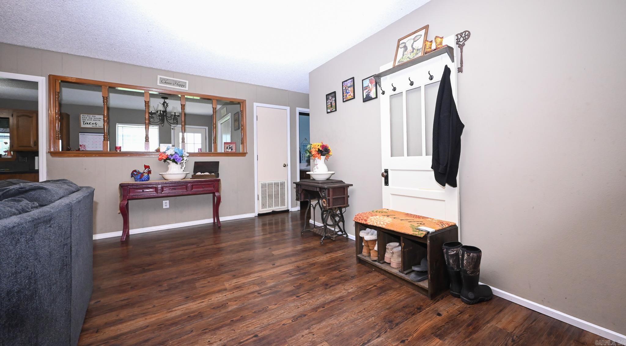 ROLLING KNOLLS ADD - Residential