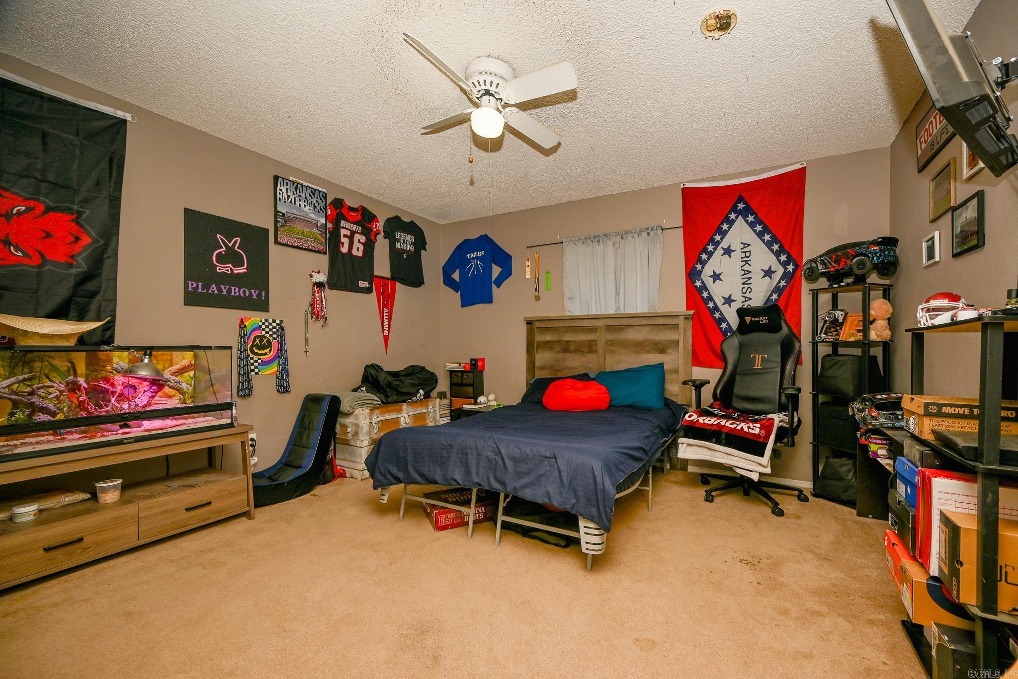 ROLLING KNOLLS ADD - Residential