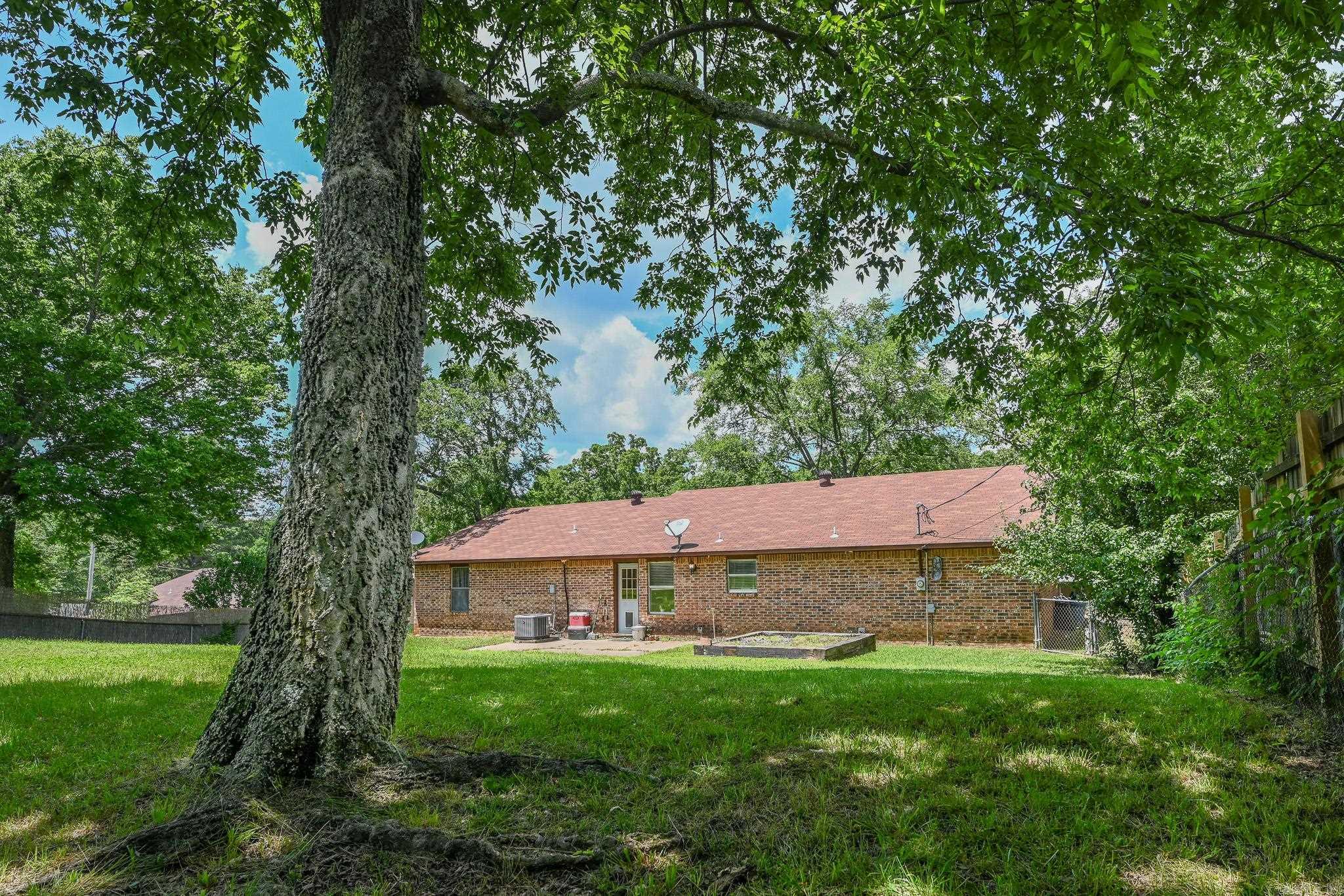 ROLLING KNOLLS ADD - Residential