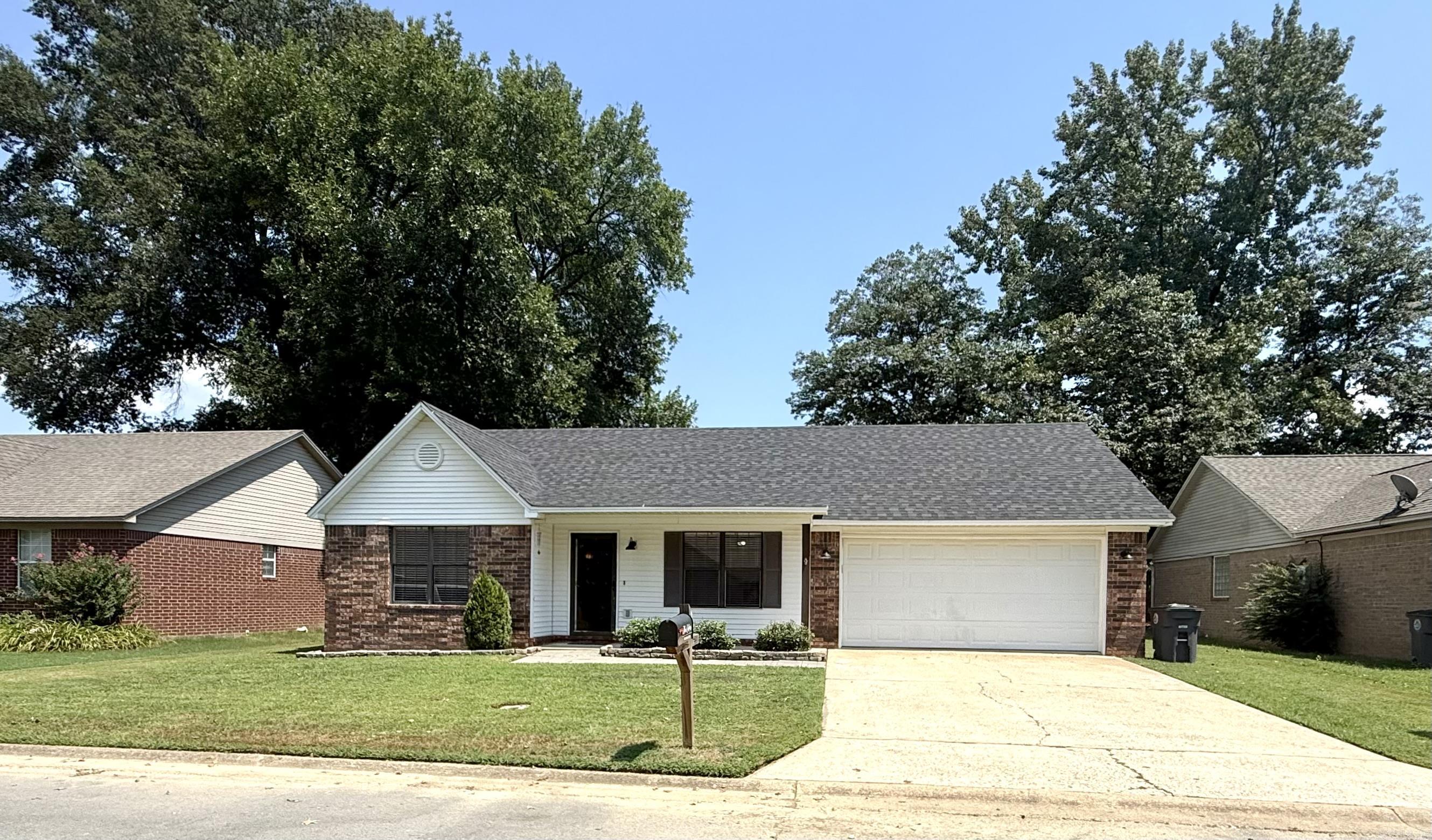 FIELDS FARM - Residential