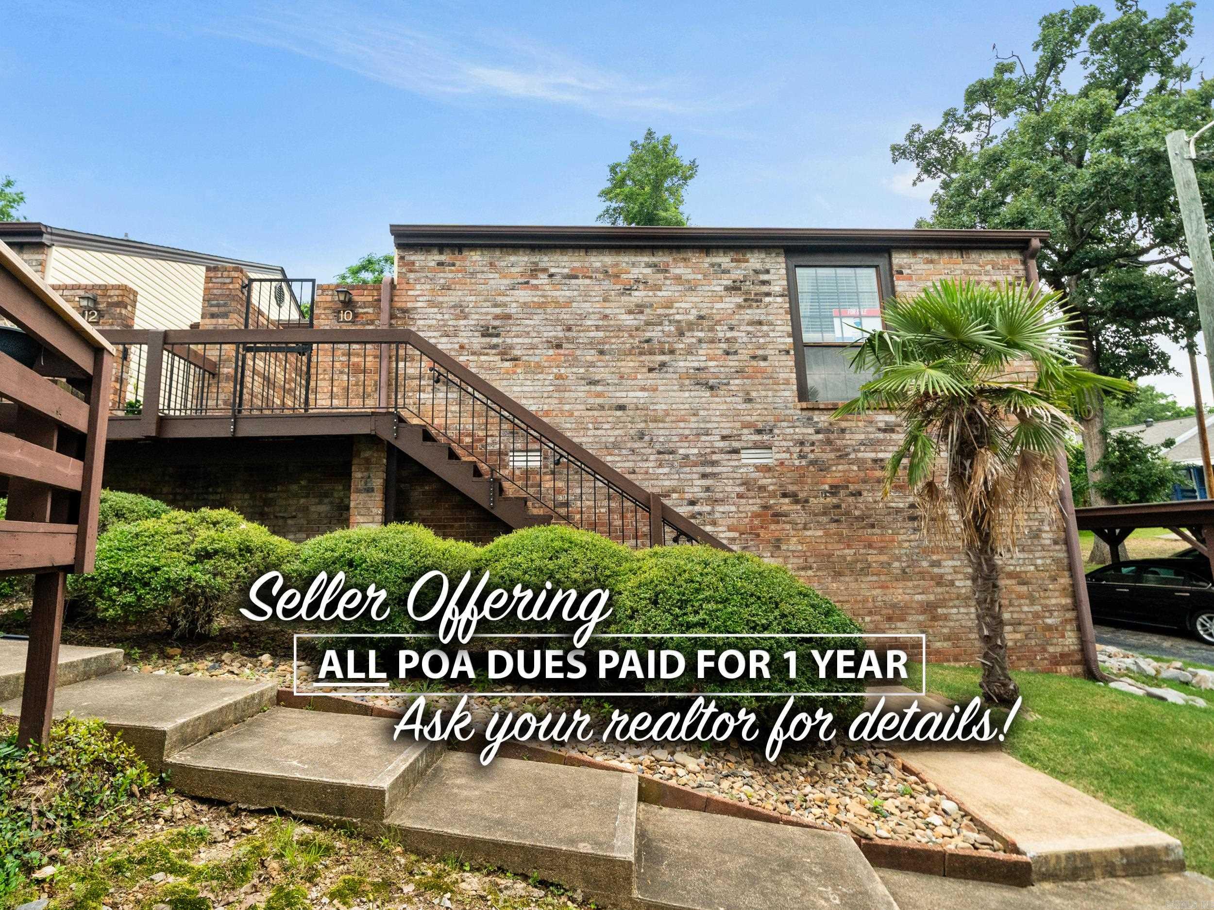 WOW! Seller offering one FULL year of POA dues PAID at closing! This beautifully updated two-bedroom, two-bath end-unit townhome offers modern comfort in a peaceful, green neighborhood. Enjoy single-level living with a bright, vaulted great room and new laminate plank flooring throughout. The kitchen features brand-new appliances. A spacious master suite offers a quiet escape with its own patio walkout. Step out onto the large deck overlooking lush green spaceāideal for morning coffee or evening barbecues. Covered parking is just steps away, and you're minutes from hospitals, shopping, golf, dining, downtown, and three stunning lakes.