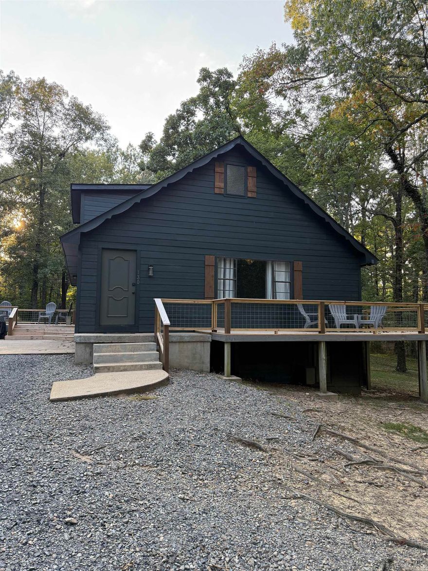 4 Bedroom, 2 bathroom home located in Mena, AR.