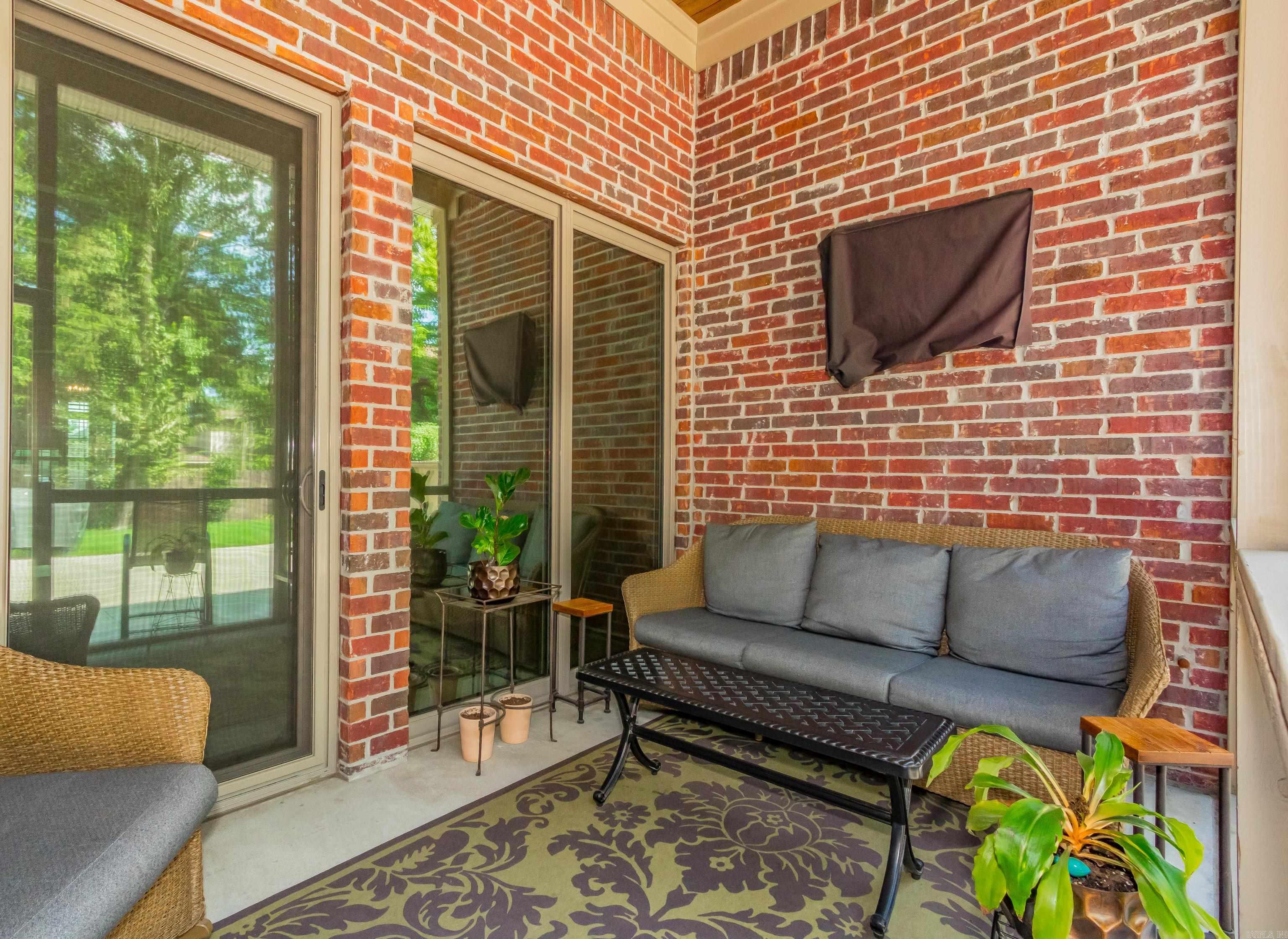 CITY OF LR - Residential