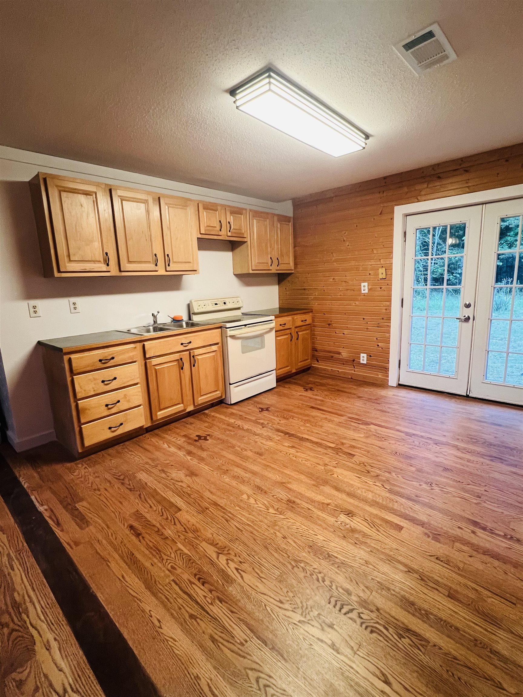 WOODLAND - Residential