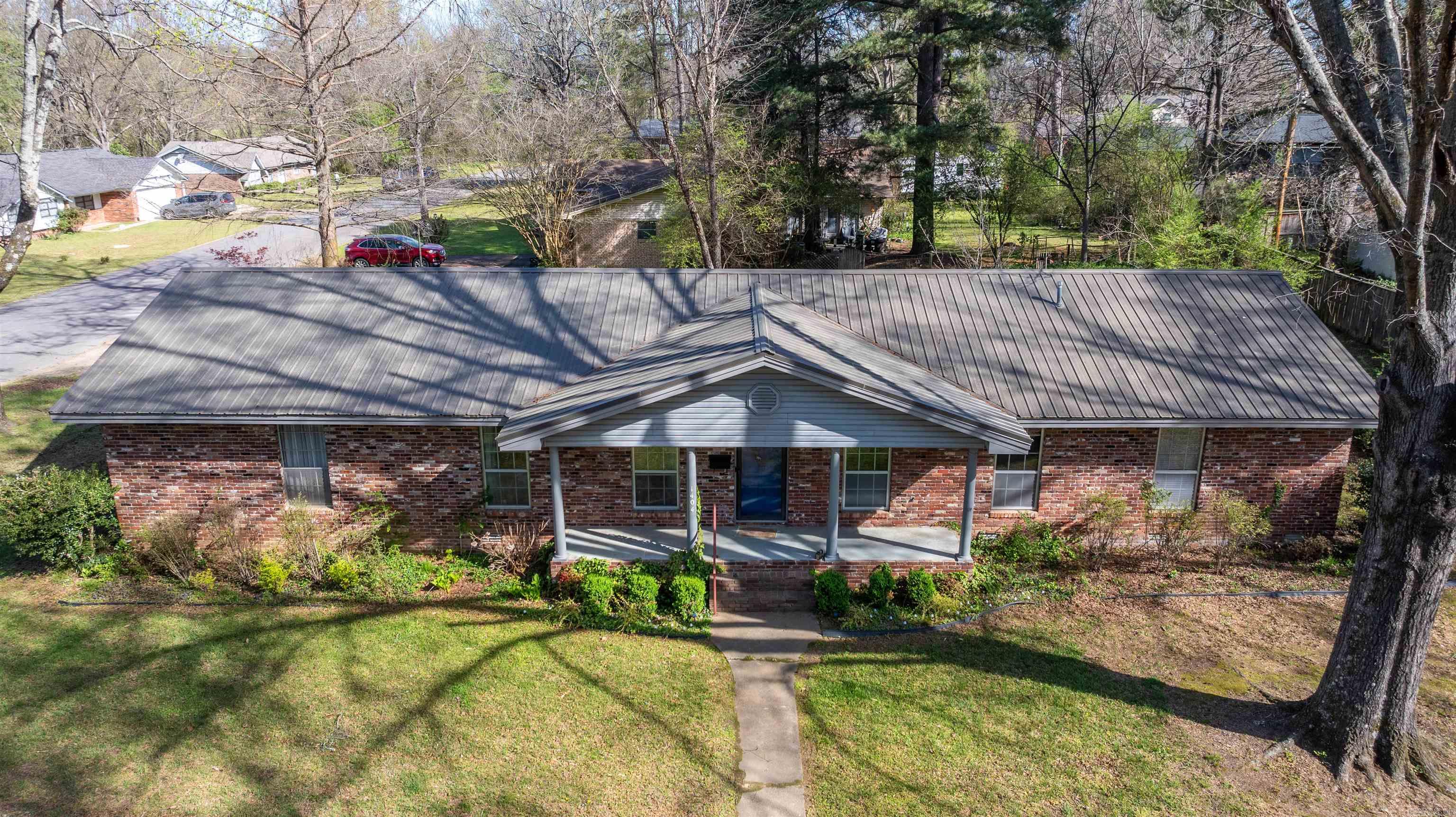 Sunny Hill - Residential