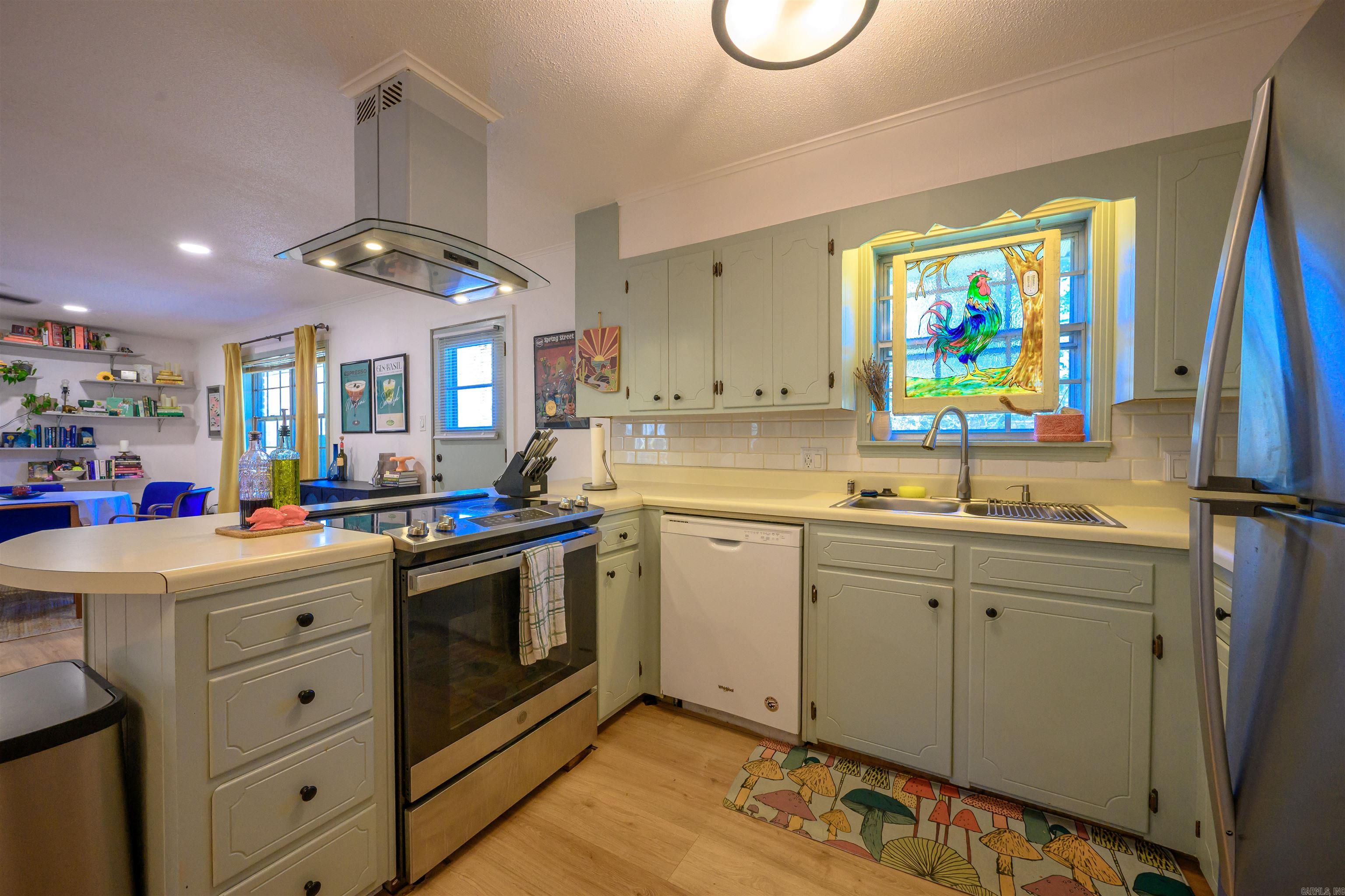 Sunny Hill - Residential