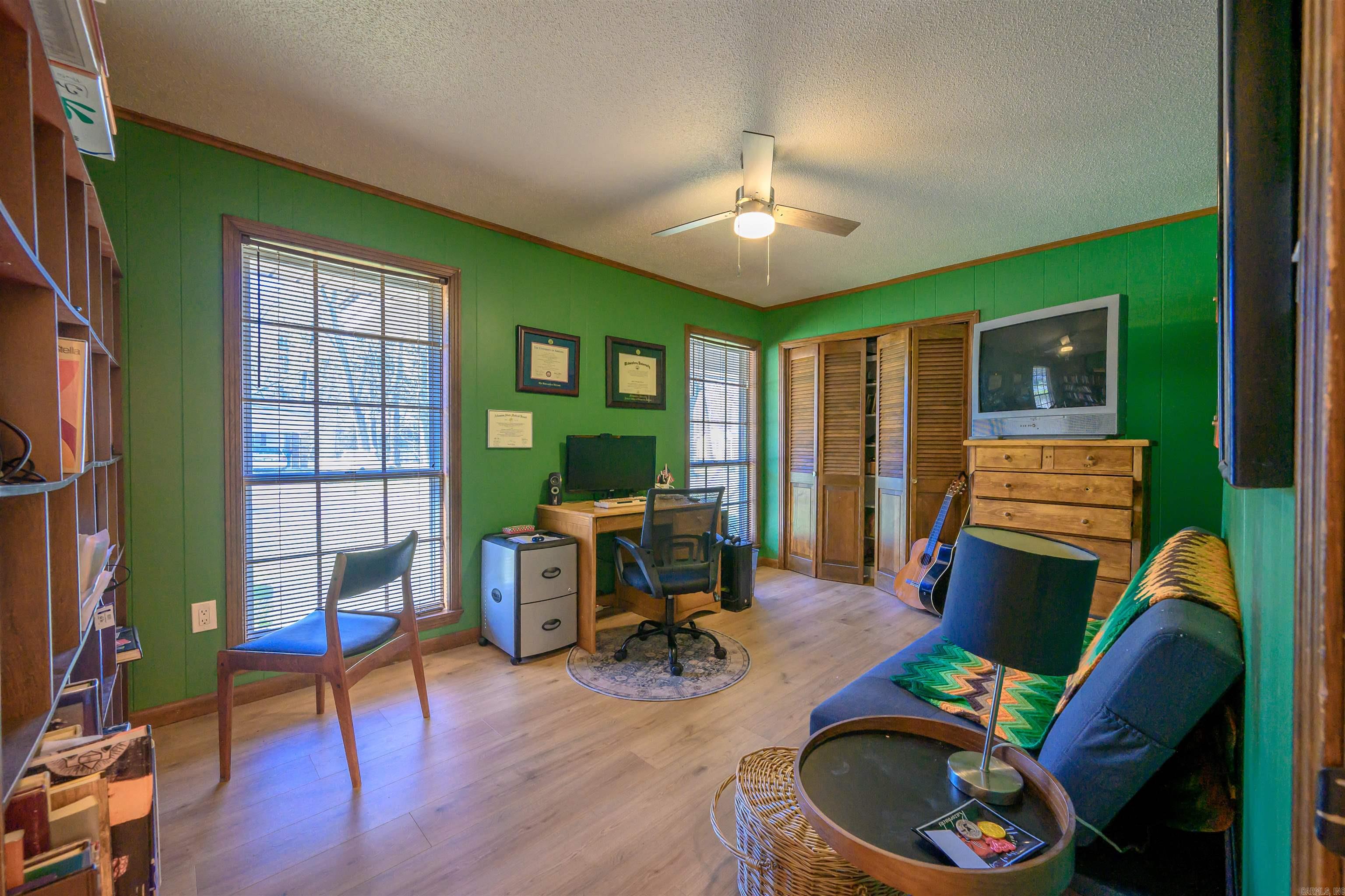 Sunny Hill - Residential