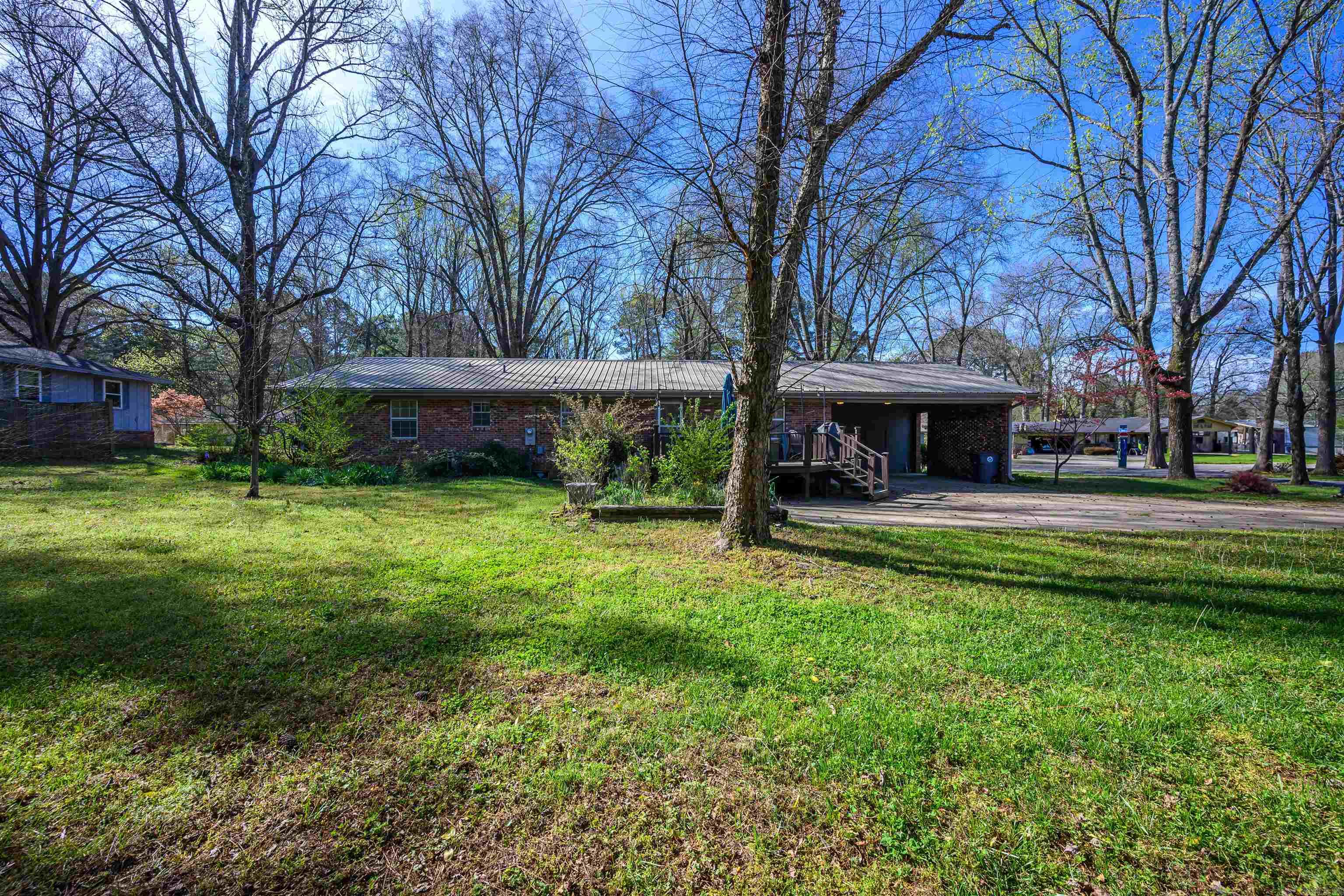 Sunny Hill - Residential